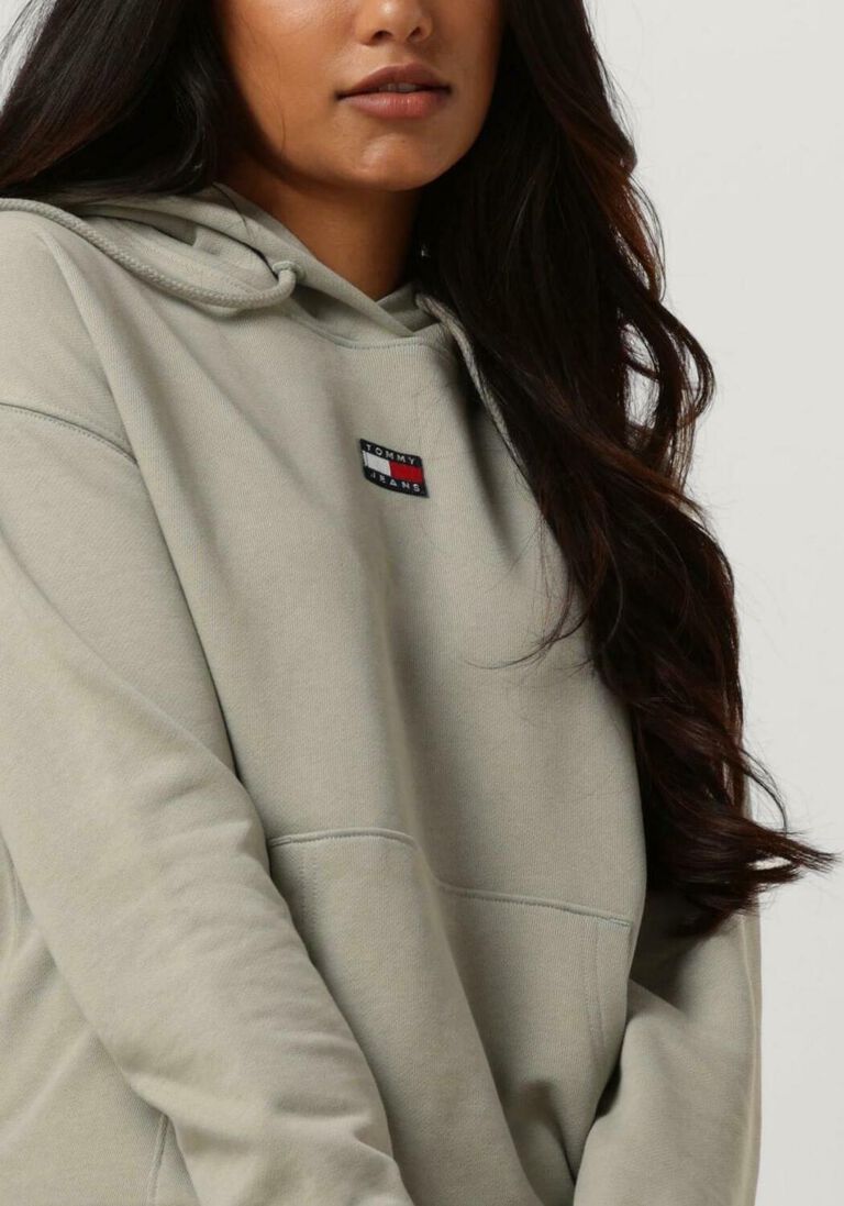 TOMMY JEANS groene tommy jeans sweater twj bxy xs badge hoodie