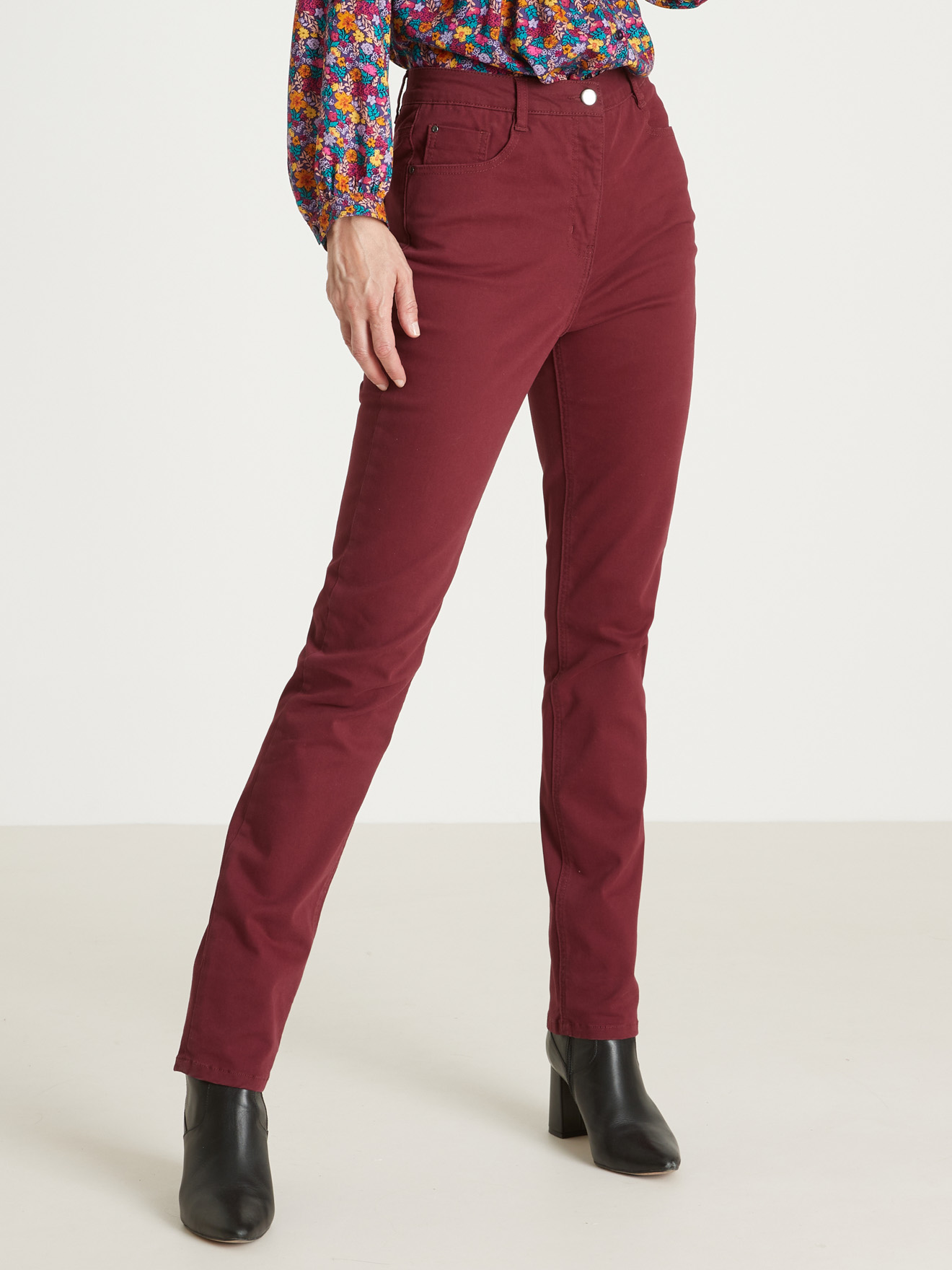 Pantalon 5 poches coupe droite
