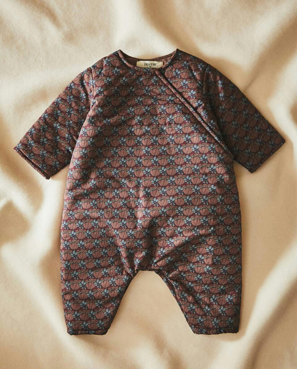 Body infantil confeccionado em tecido Liberty