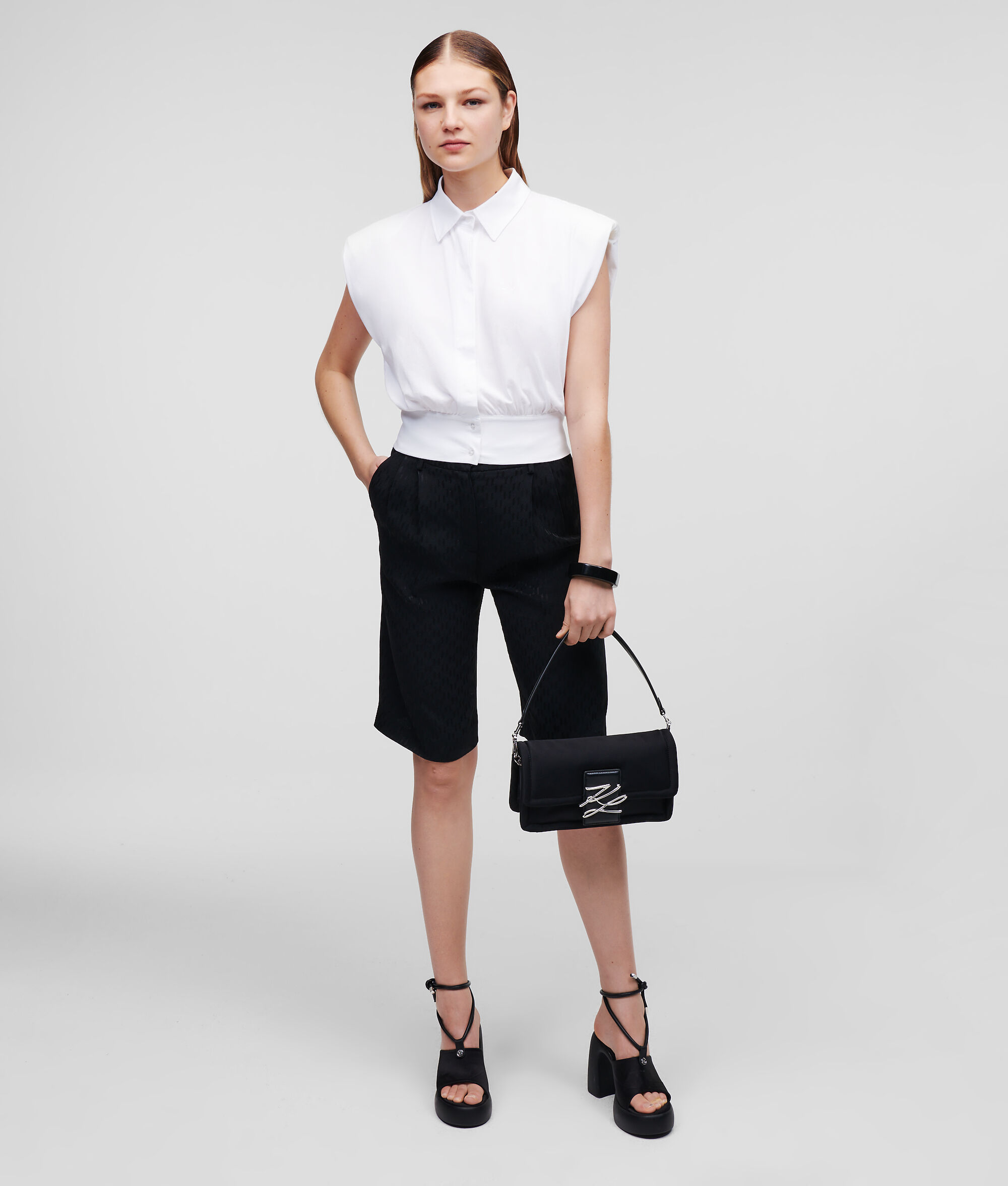 CHEMISE SANS MANCHES CROPPED AVEC ÉPAULETTES
