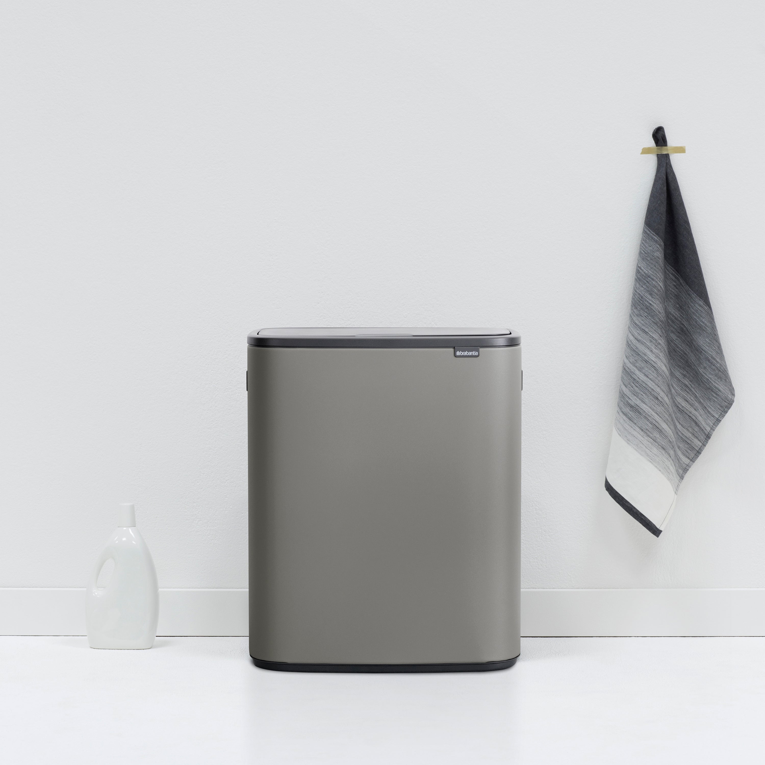 Brabantia Bo Touch Bin Afvalemmer 2 x 30 L - Mineral Concrete Grey