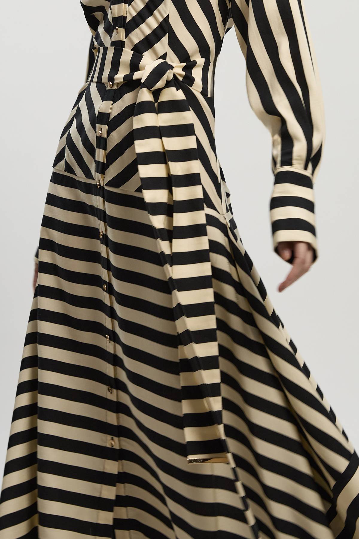 KarenMillen Robe Chemise Tissée Rayée Fluide en Mélange de Coton Mono