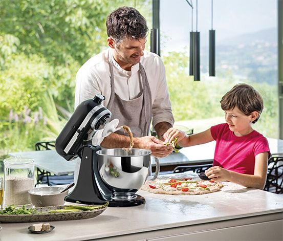 KitchenAid Küchenmaschine »Artisan 5KSM125« inkl. Fleischwolf und Spritzgebäckvorsatz, schwarz