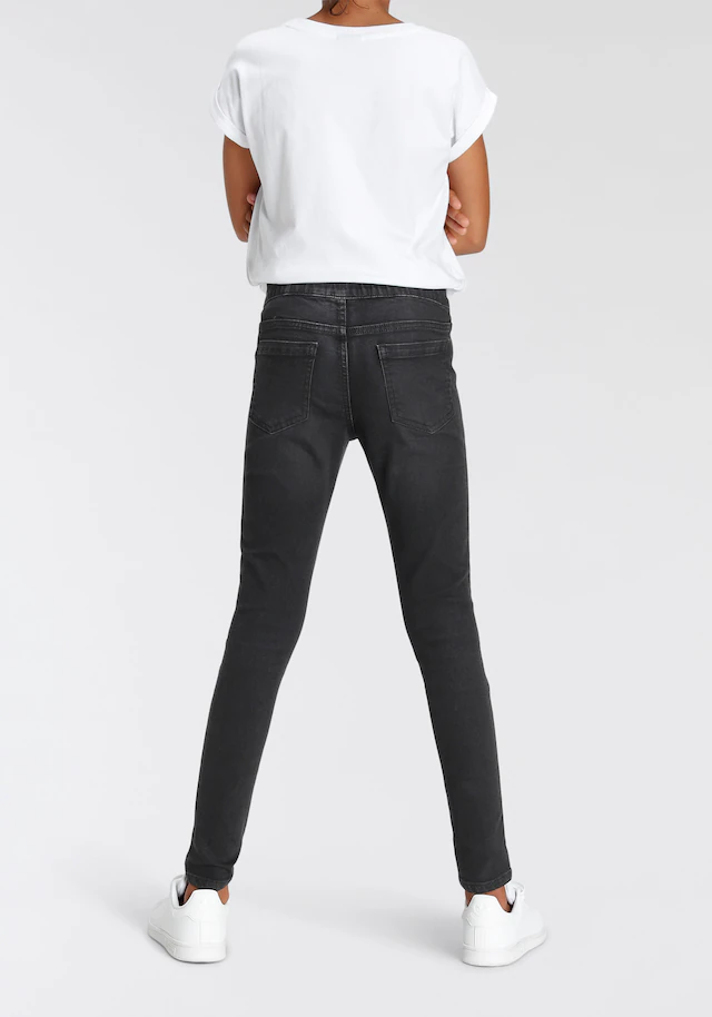 KIDSWORLD Jeansjeggings », Stetch-Jeans mit schmalem Bein«, schmale Passform,  abgesteppter Beinabschluss,  niedrige Leibhöhe