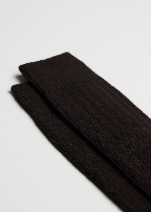Meias curtas caneladas masculinas em lã e cashmere.