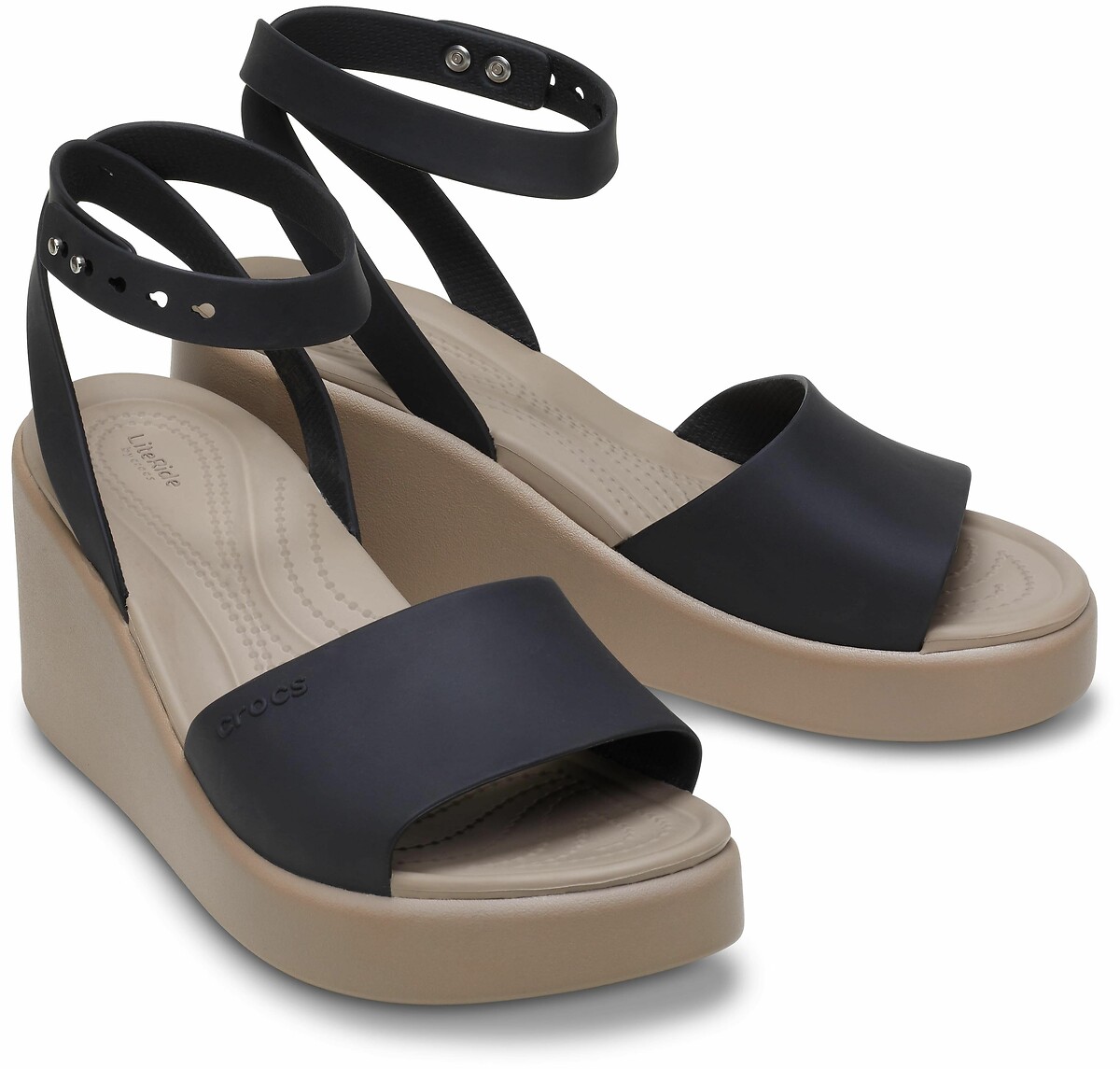 CROCS<br>Sandálias de plataforma Brooklyn