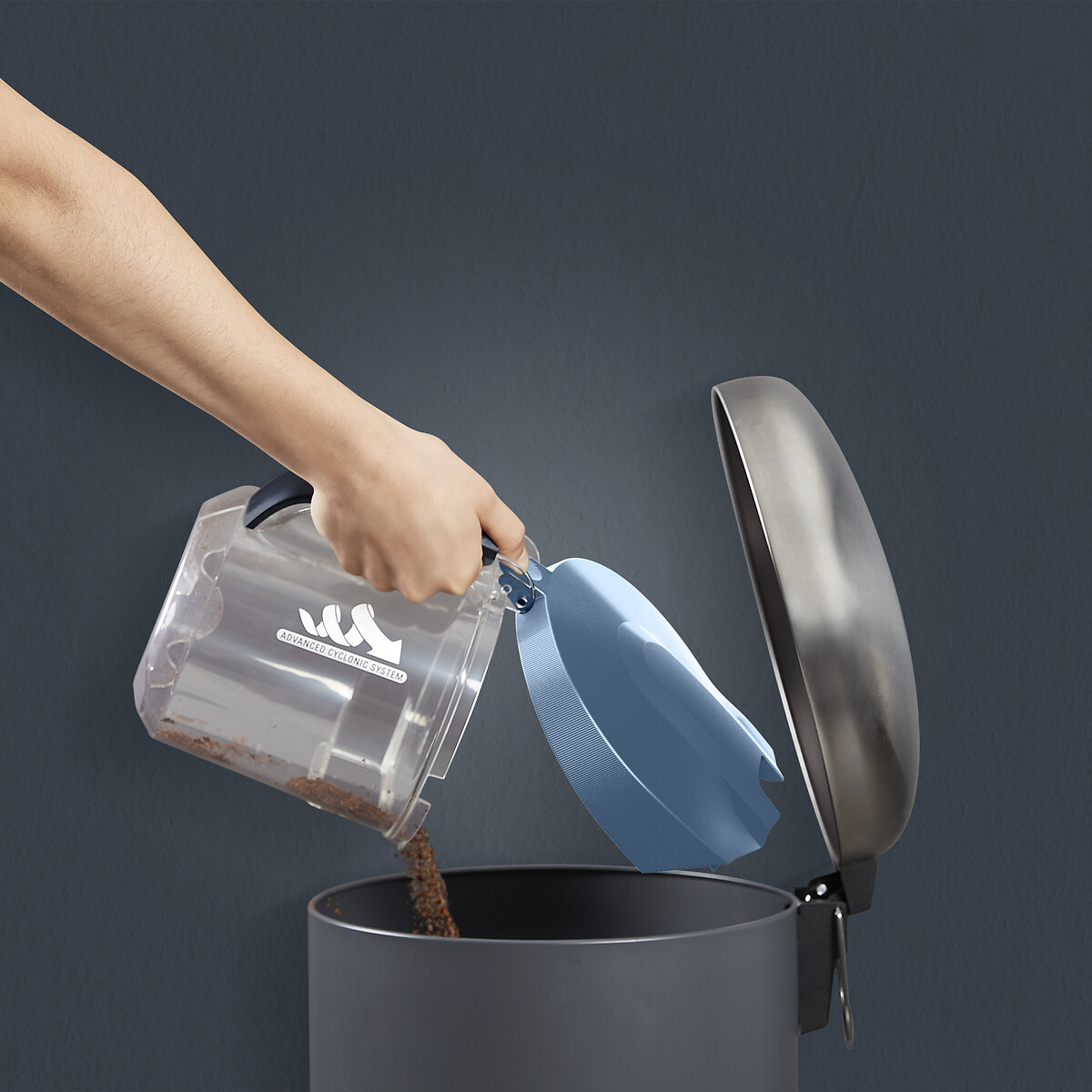 ROWENTA<br>Aspirador de Pó Sem Saco Power Cyclonic XXL RO4B11EA