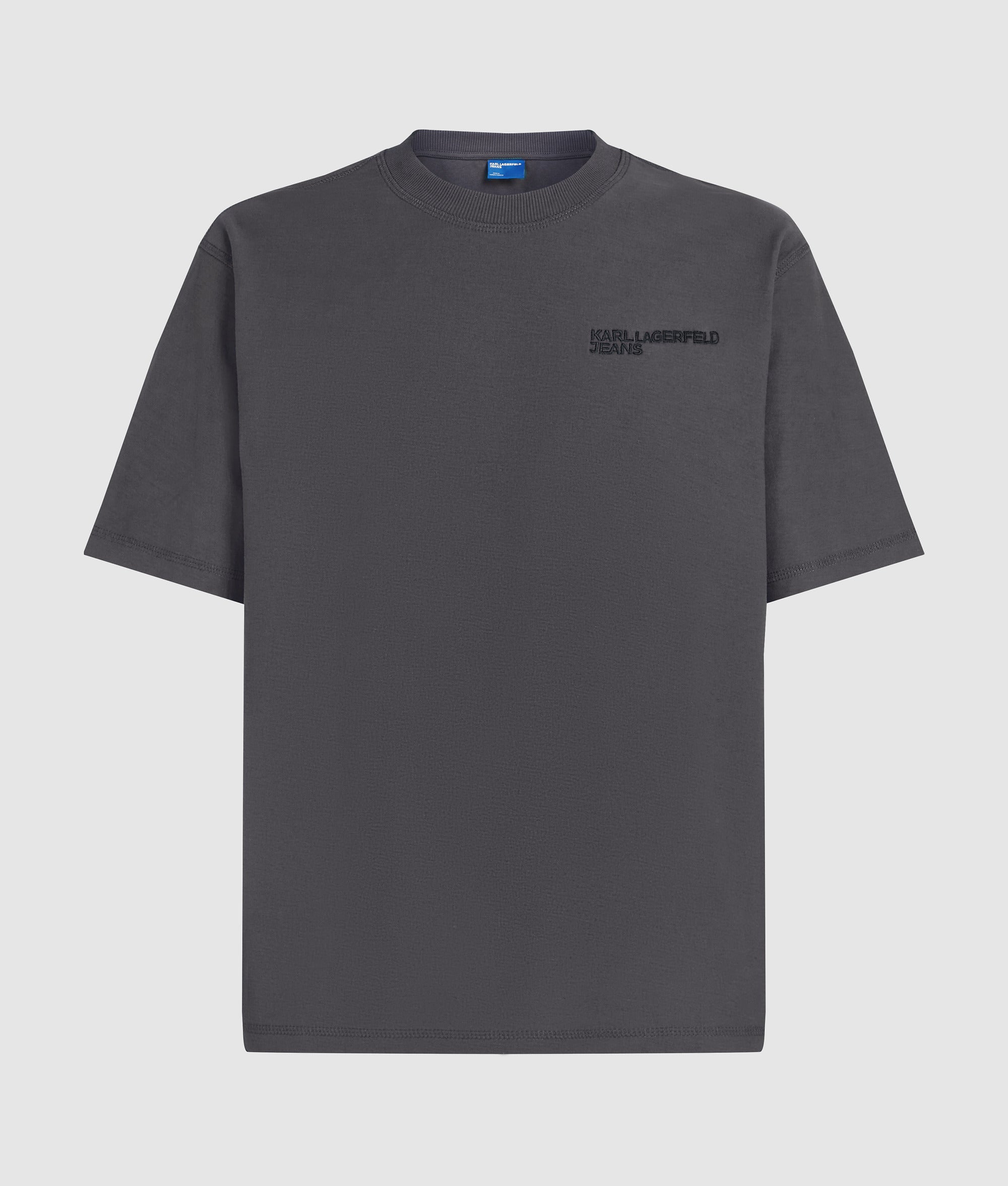 T-shirt met binnenkant naar buiten