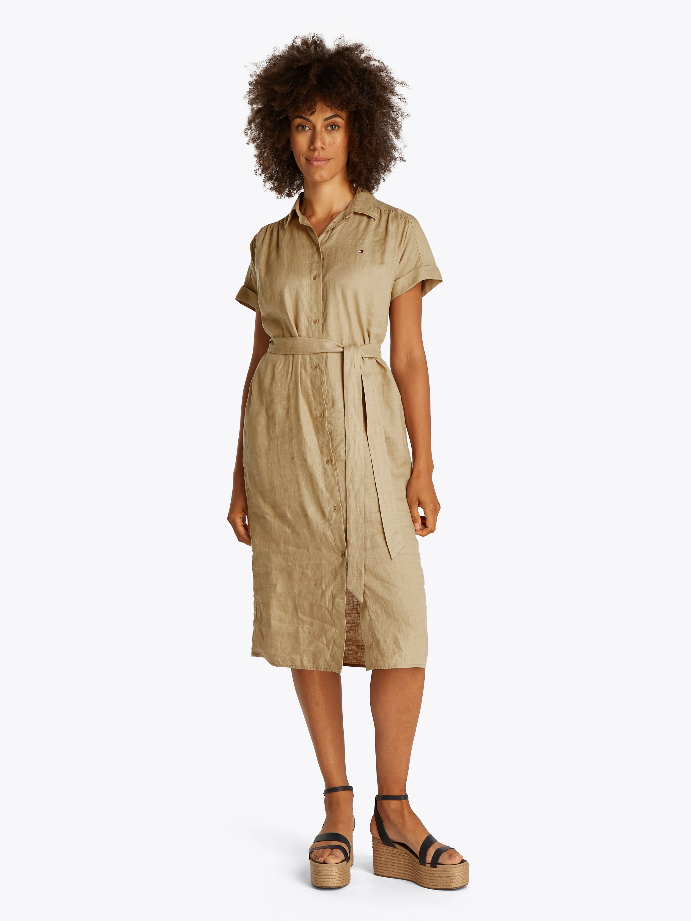 Tommy Hilfiger Hemdblusenkleid »ESS LINEN BELTED S/S MIDI DRESS« mit Gürtel, mit Ärmelaufschlag ,kühlendes Premium Leinen