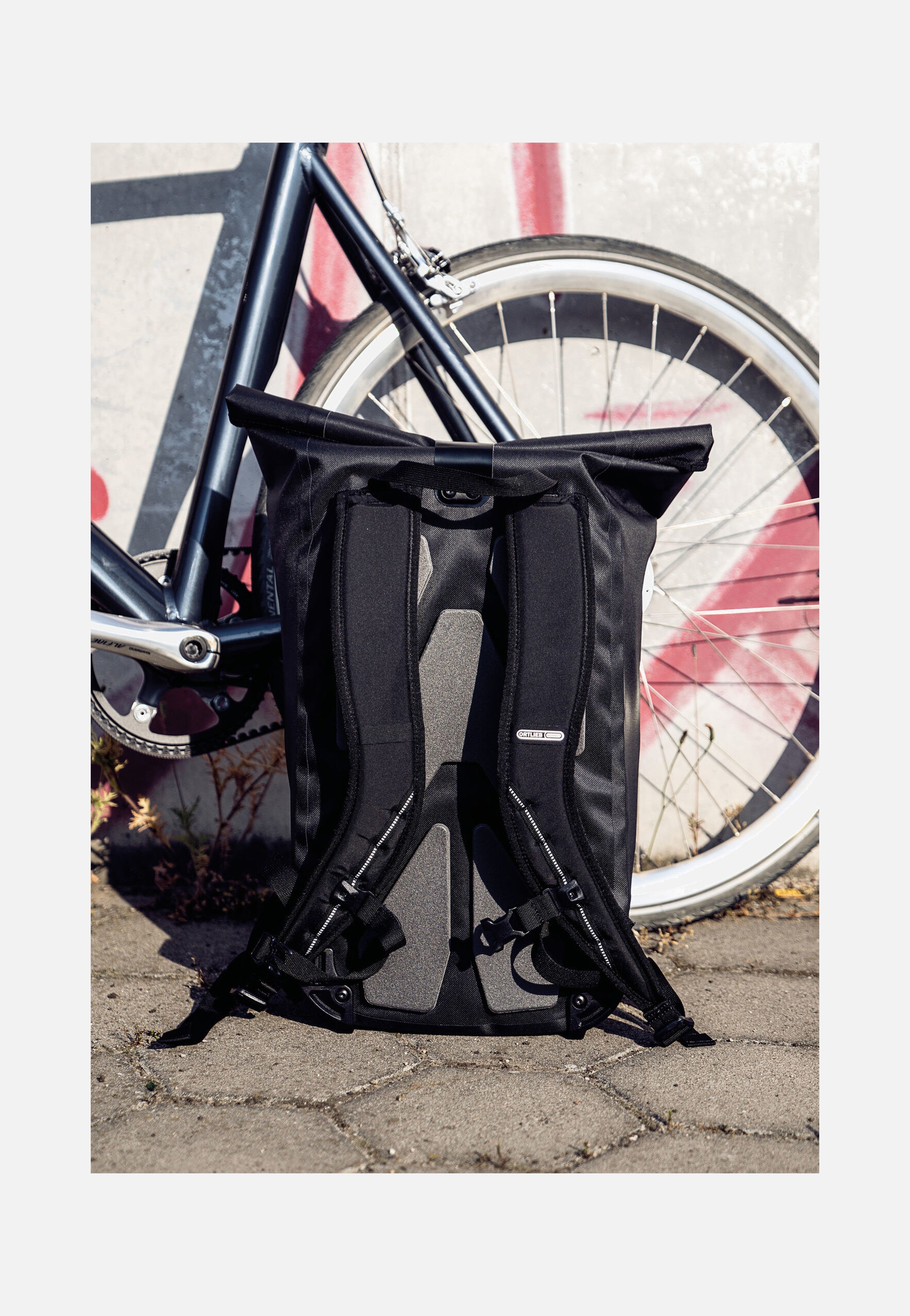 Velocity PS 23L Schwarz - Rolltop Rucksack