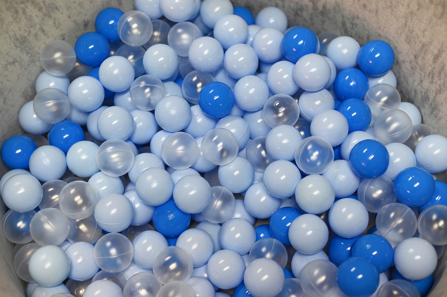 Knorrtoys® Bällebad »Soft, Grey« mit 300 Bällen soft Blue/Blue/transparent; Made in Europe