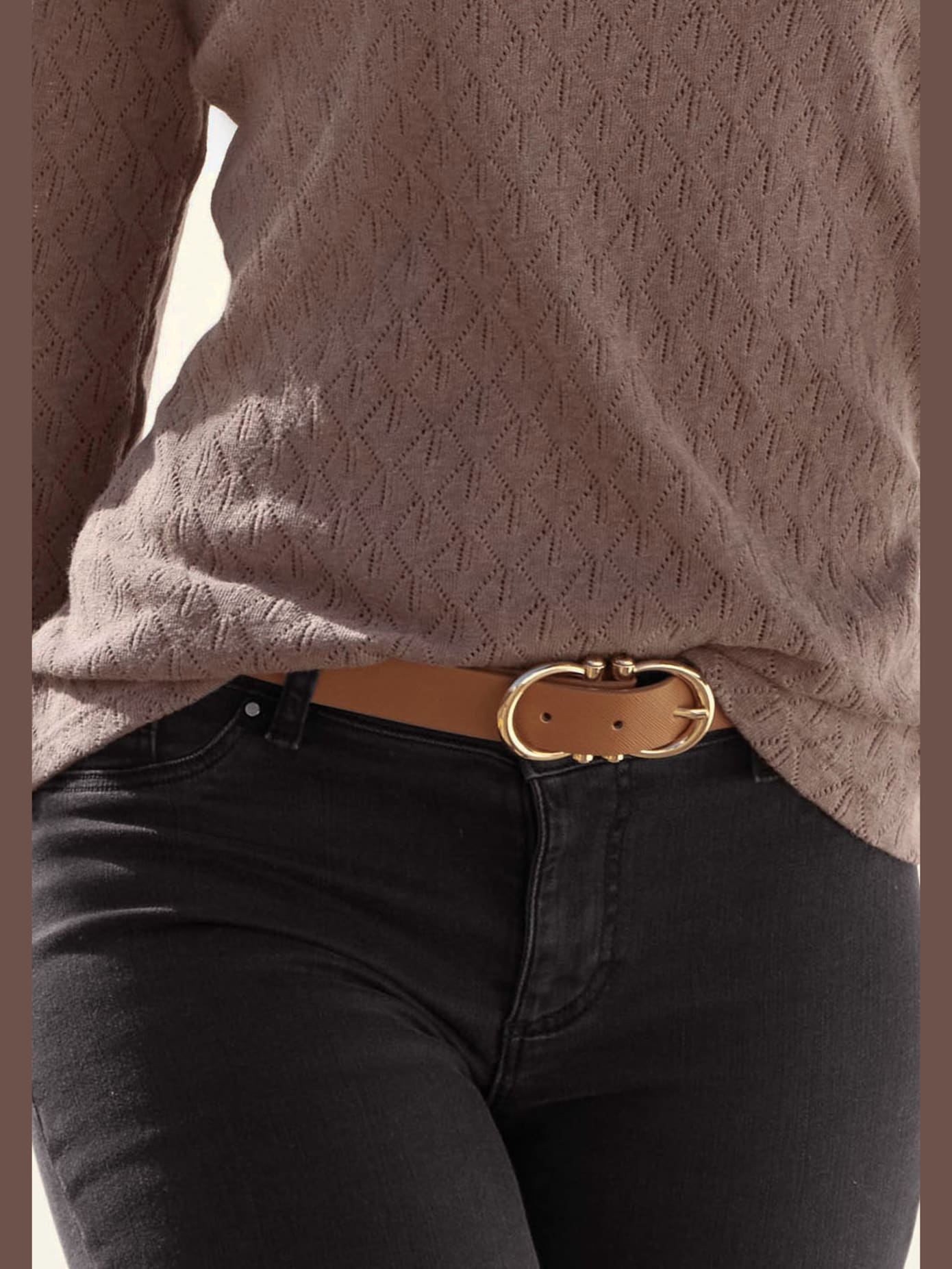 Ceinture hanches ceinture avec boucle métallique décorative et détails couleur or