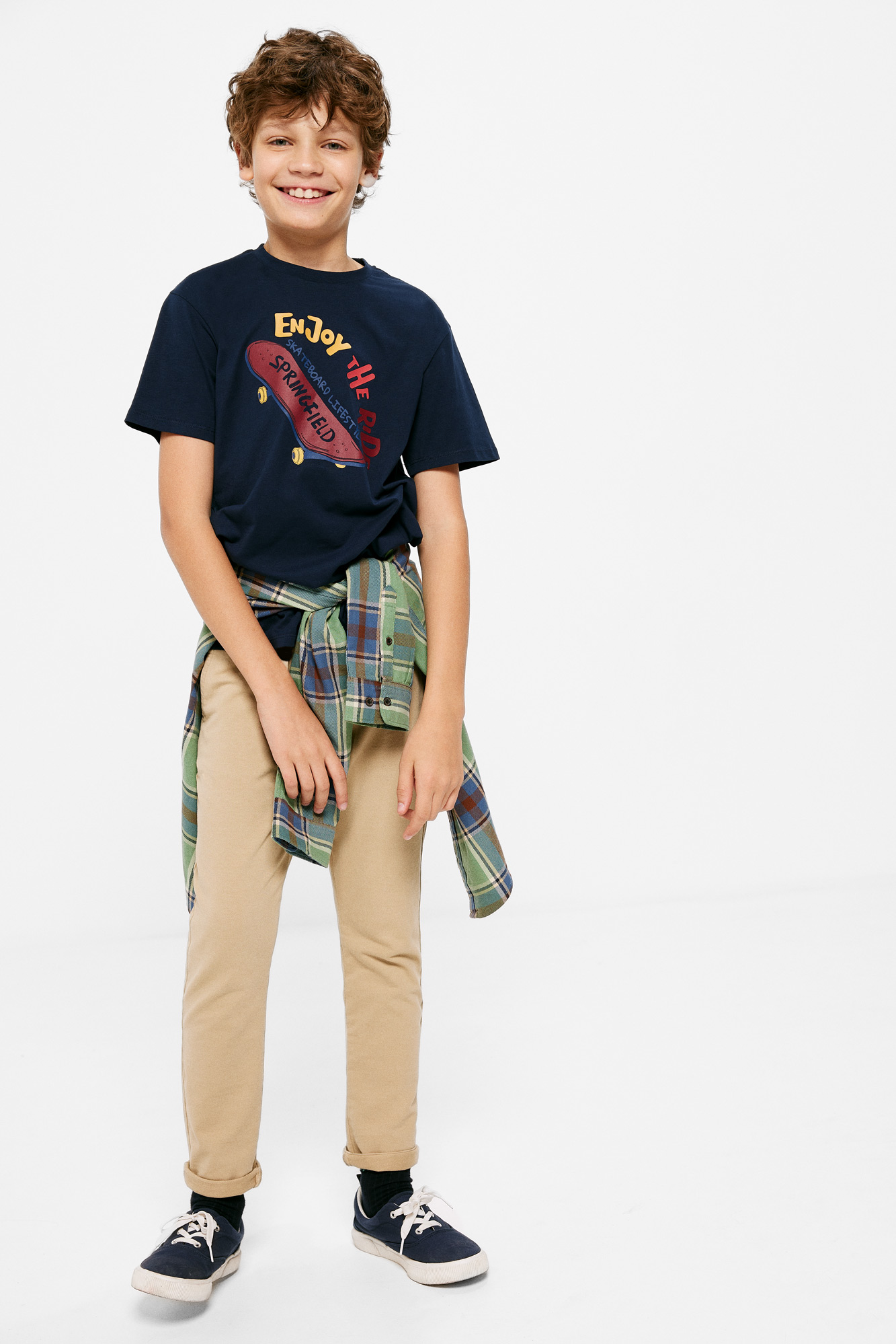 Camiseta infantil com estampa de skate