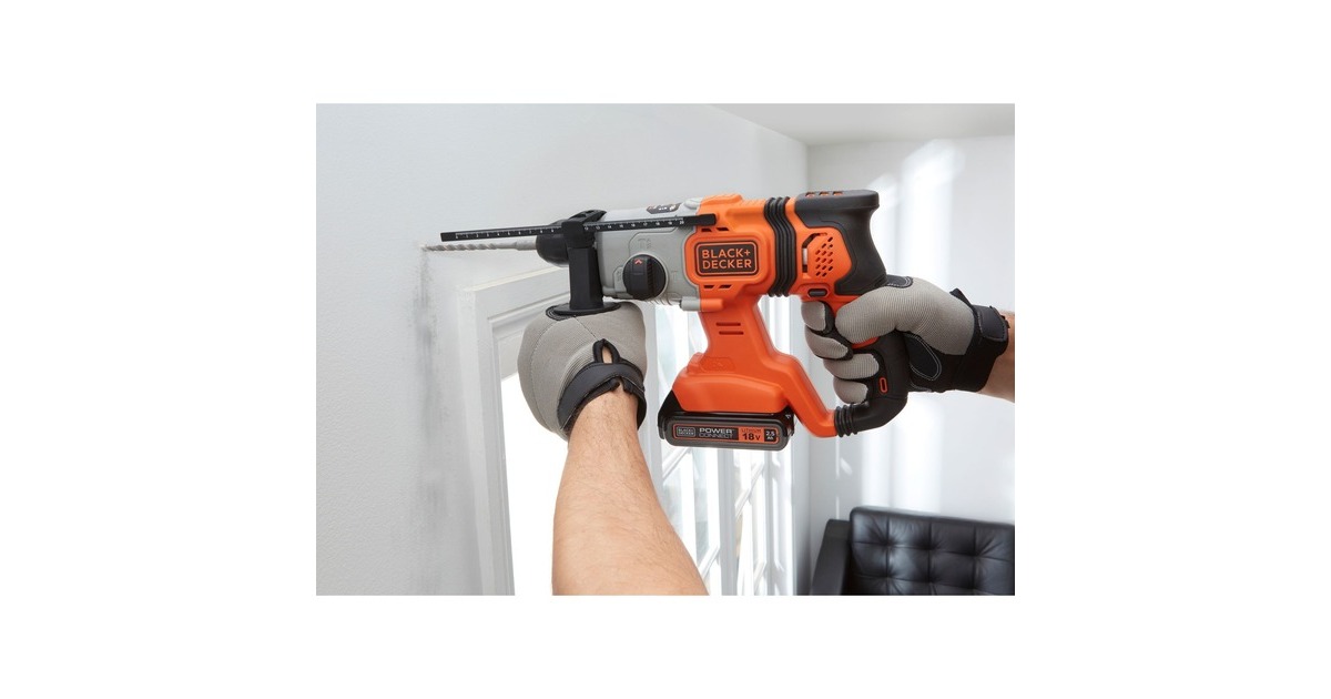 BLACK+DECKER18V 2.5Ah SDS+ Pneumatische boorhamer BCD900E2K-QW klopboormachine  (Oranje, 2x 18V 2.5h accu's en oplader inbegrepen + koffer)