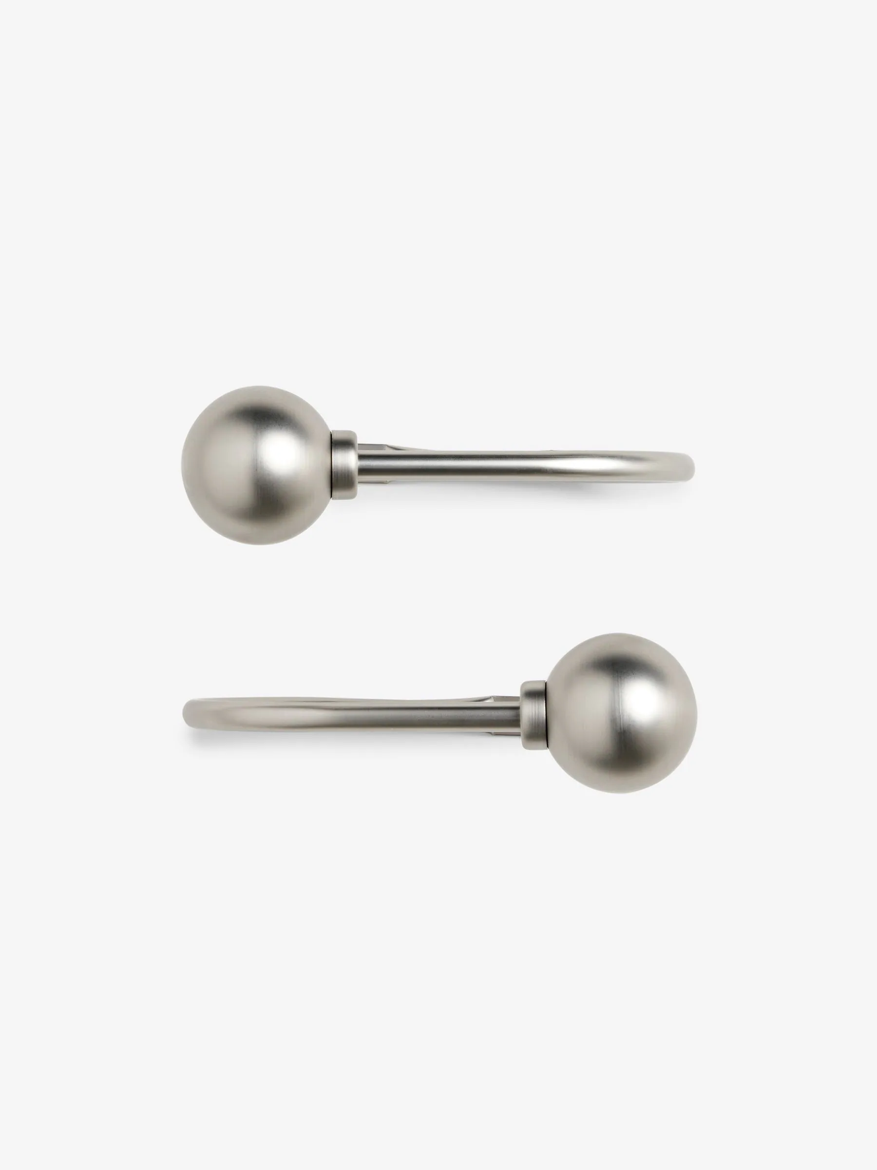 Set van 2 gordijndrapeerdbollen