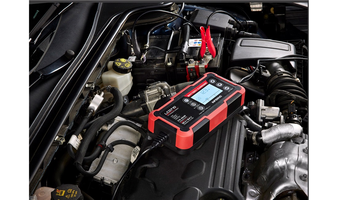 Inferno LCD 12/24V 3.5/7A Batterilader