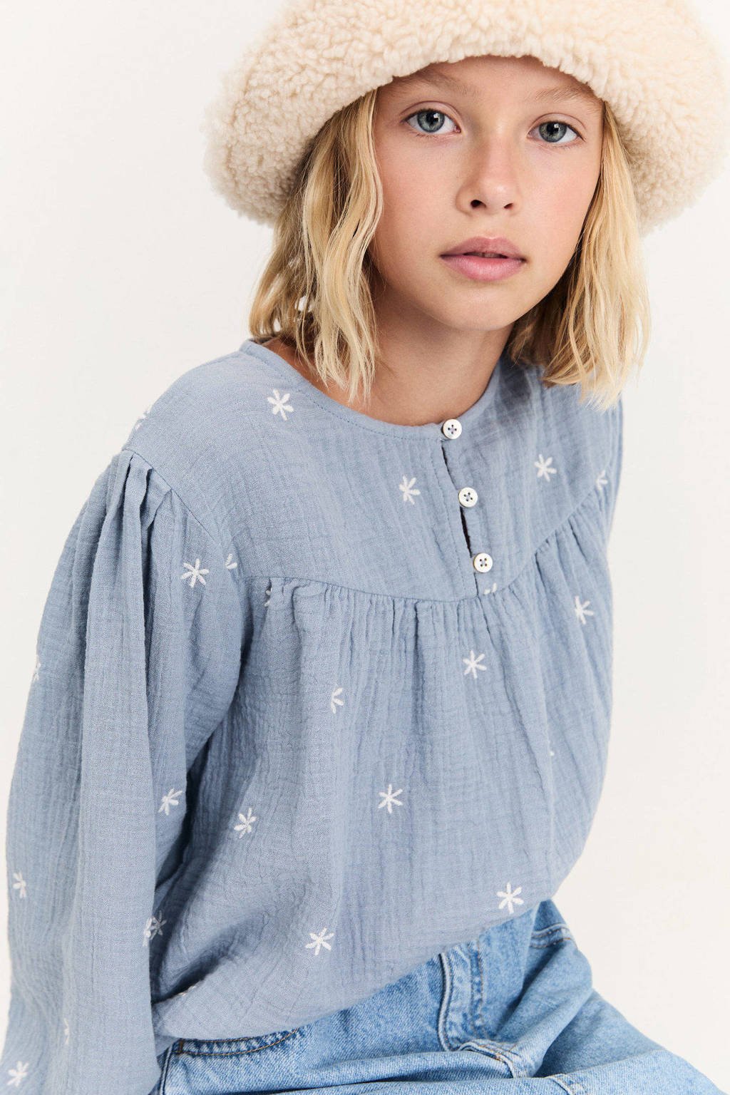 Mango Kids top met borduursels lichtblauw