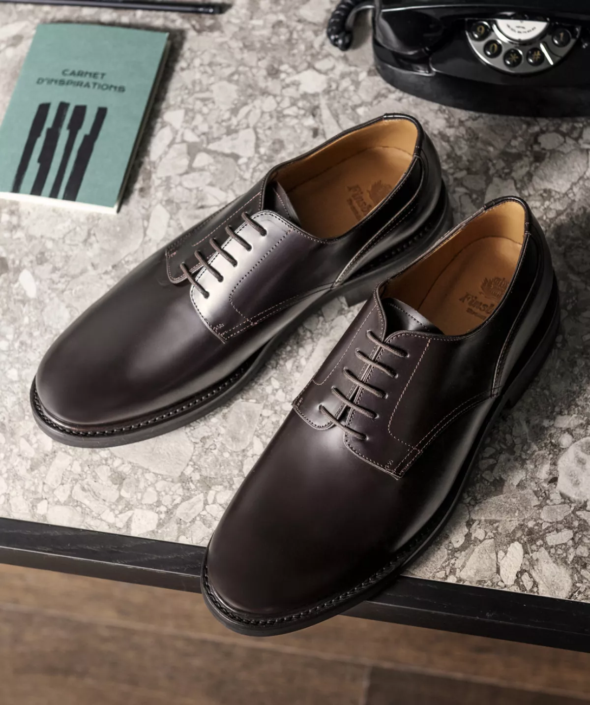 Derby Soho Marron