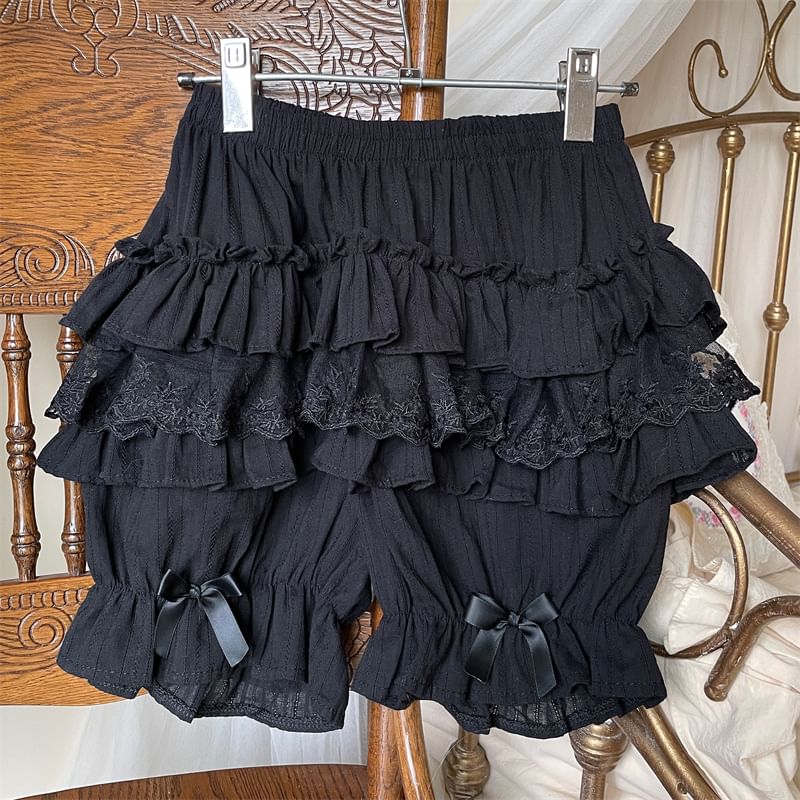 MELLO - Elastische taille, kanten paneel, strikaccent, gelaagde ruches, shorts