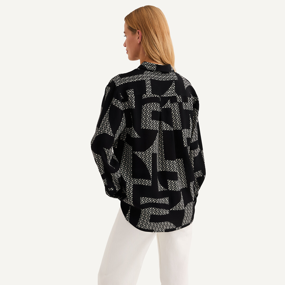 ANNE WEYBURN<br>Camisa com estampa gráfica e mangas compridas