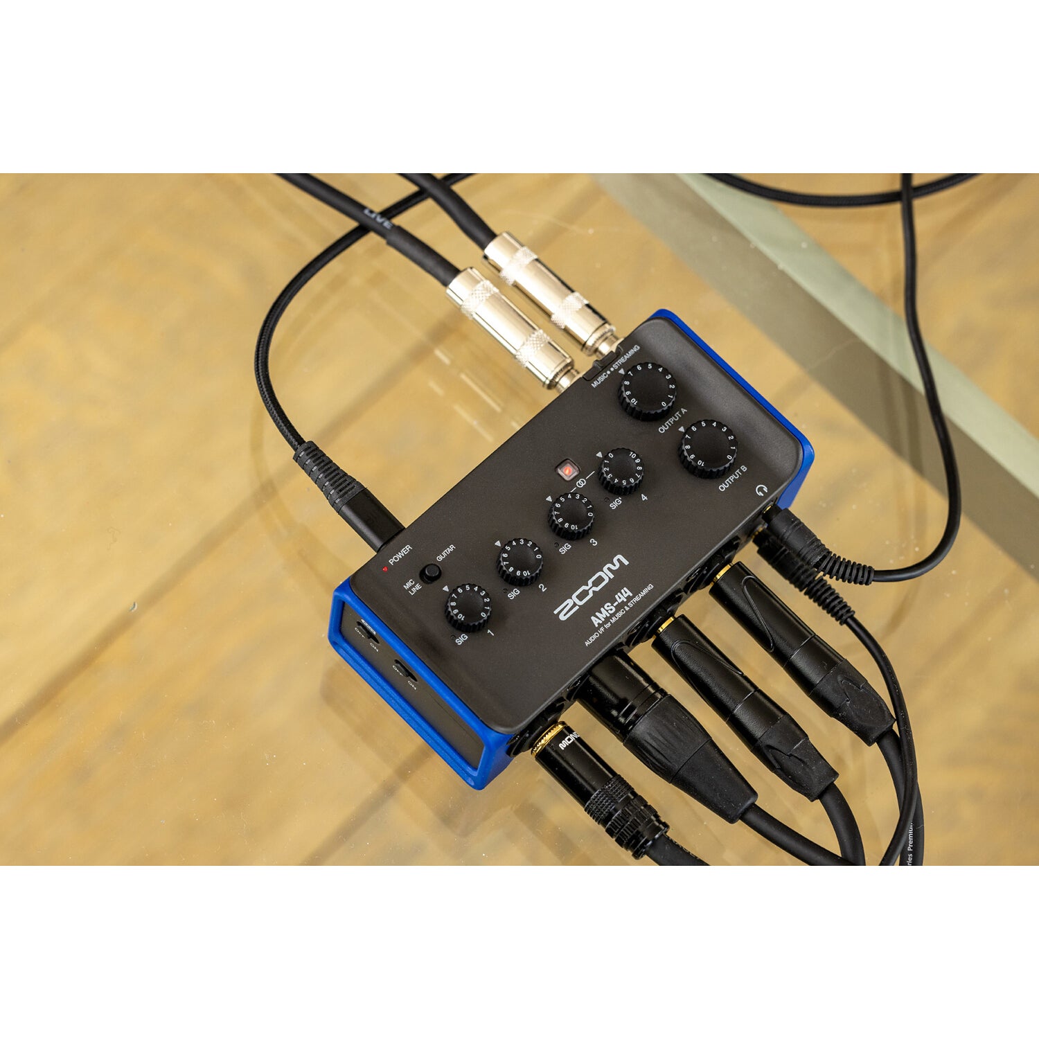 Zoom AMS-44 USB-C audio interface