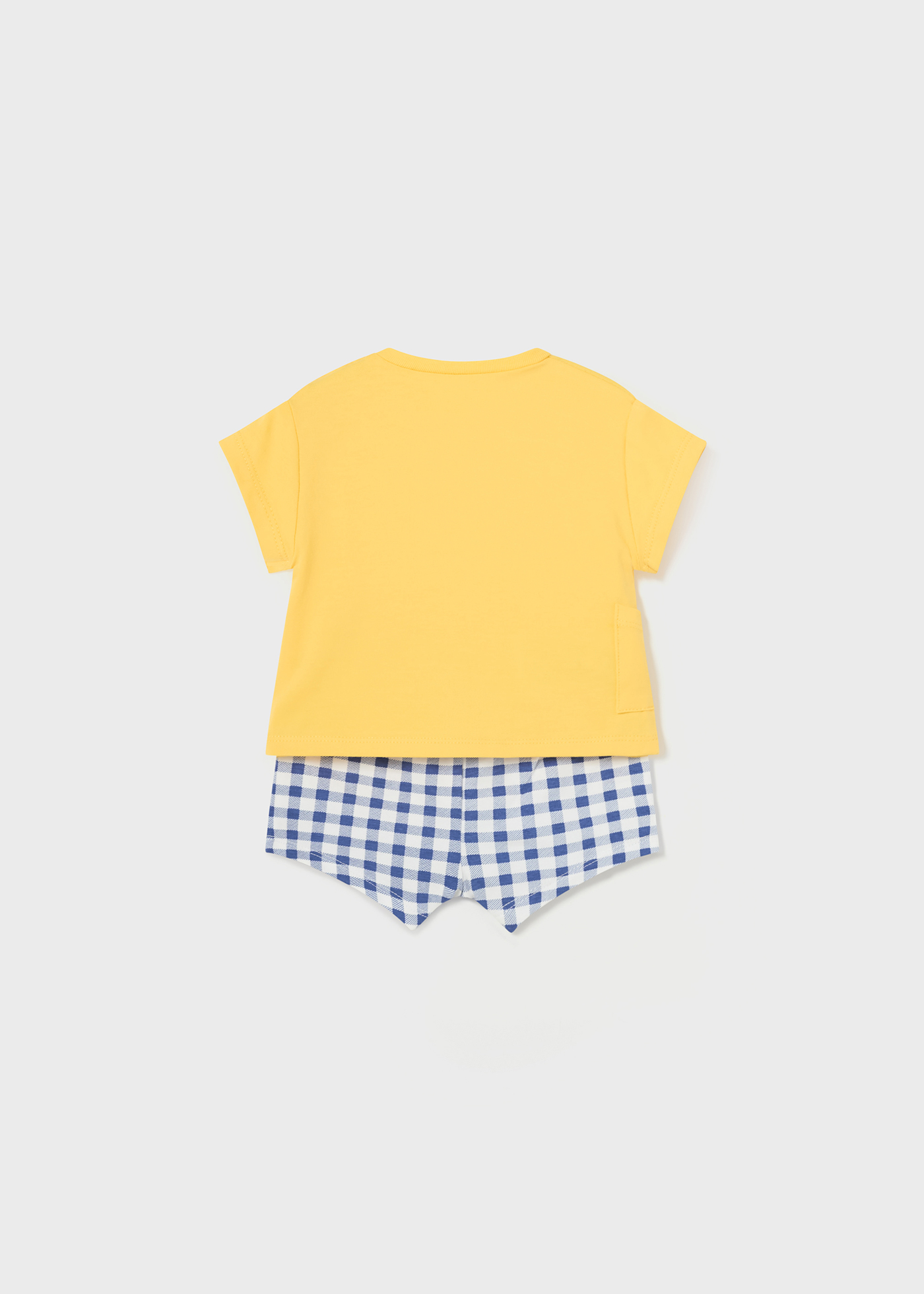 Conjunto de 4 peças em algodão sustentável para recém-nascidos.