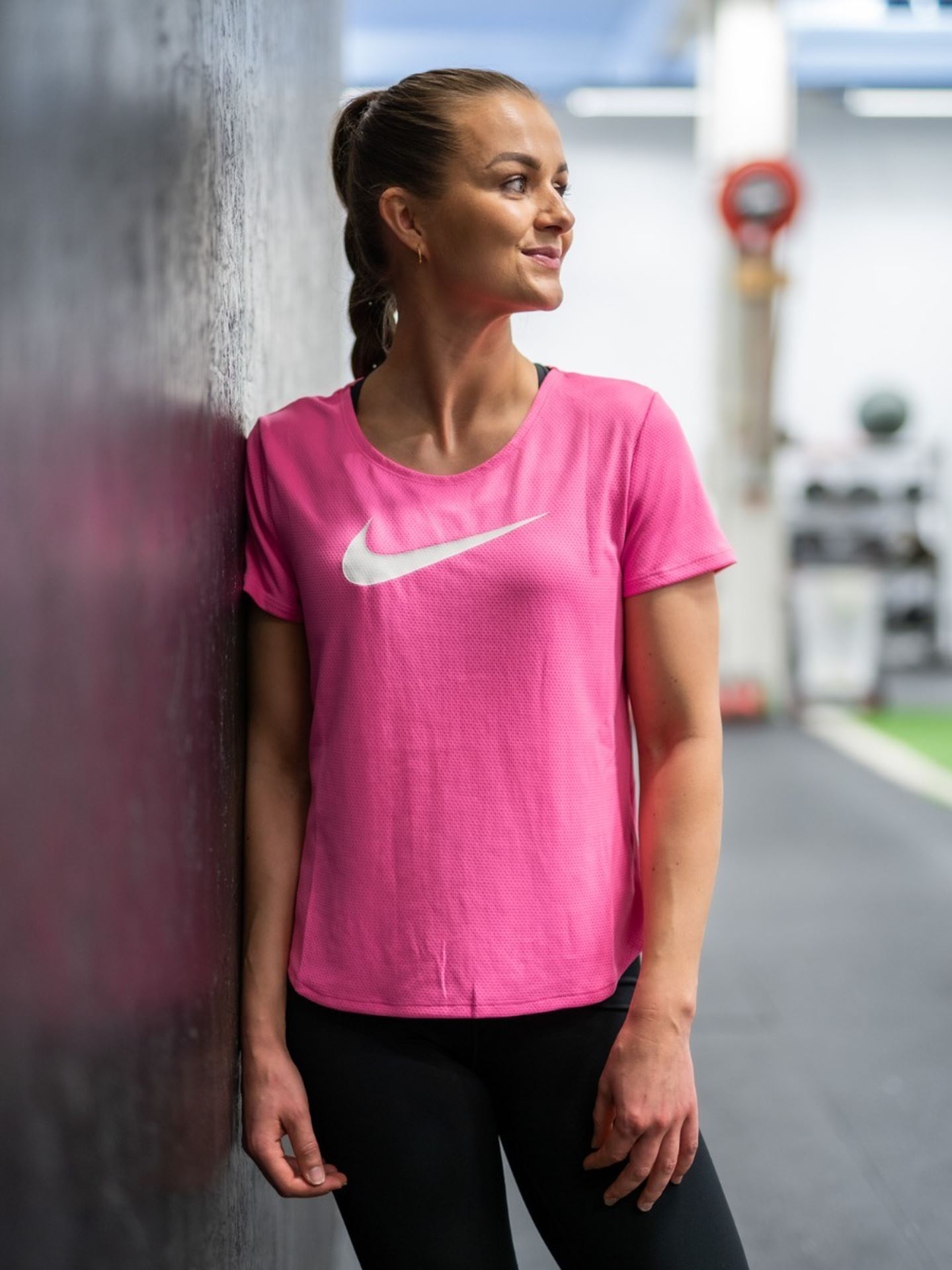 Swoosh Run Tee