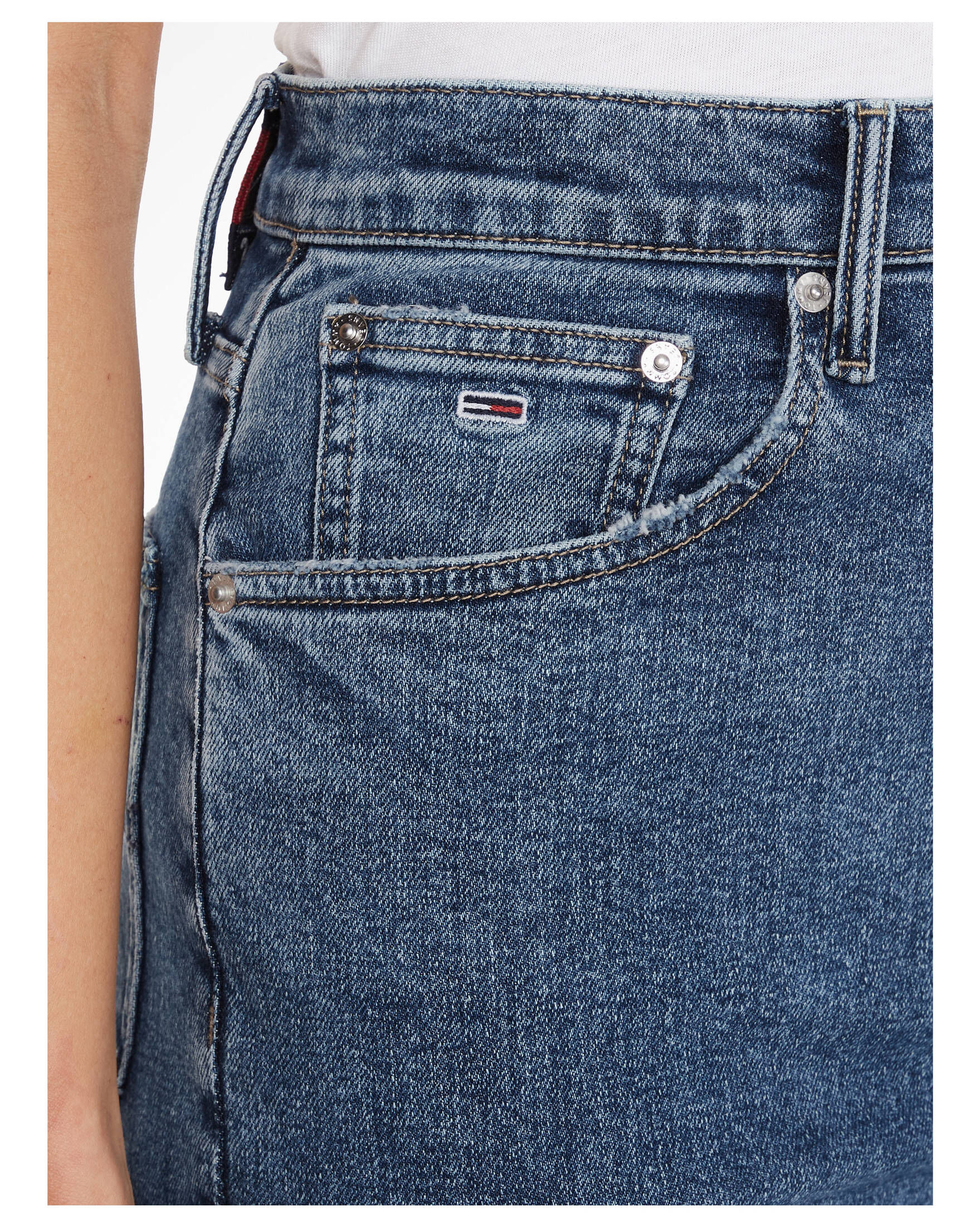 Tommy Jeans| Damen Jeans MOM JEAN UHR TPRD CF6132