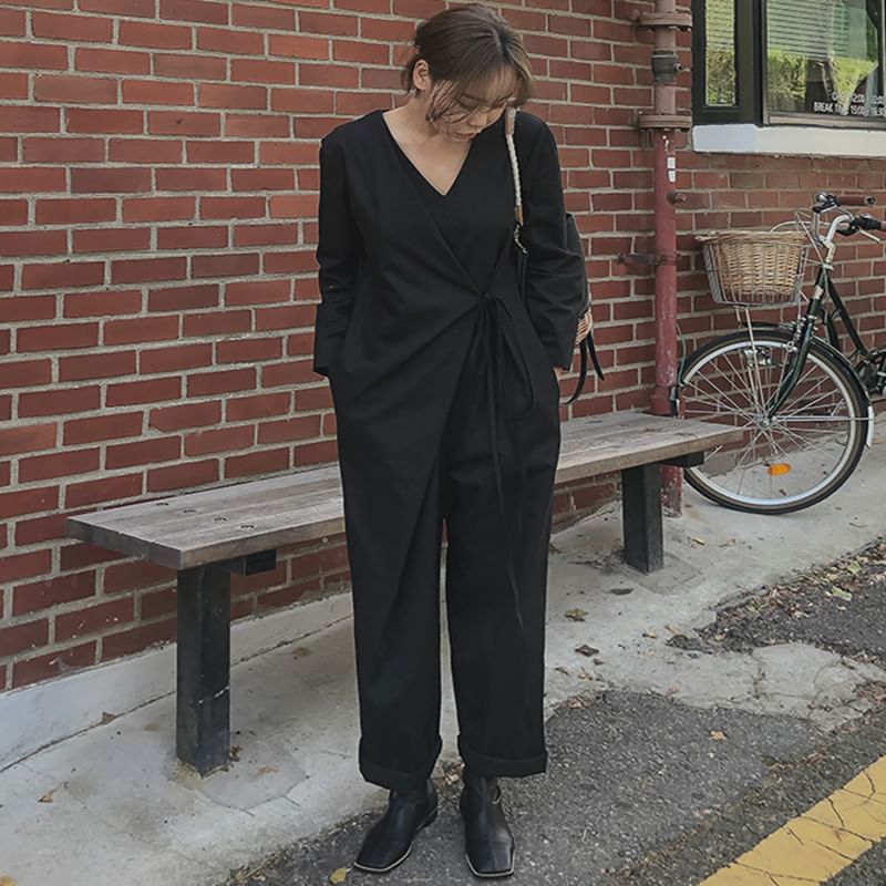 Felixia - Lange mouwen V-hals effen losse jumpsuit