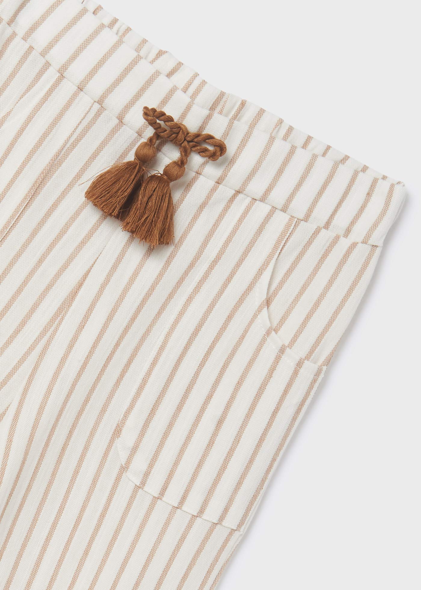 Calça cropped com estampa listrada para meninas