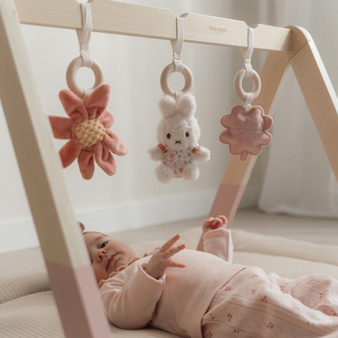 Little dutch babygym en speeltjes lucky blossom