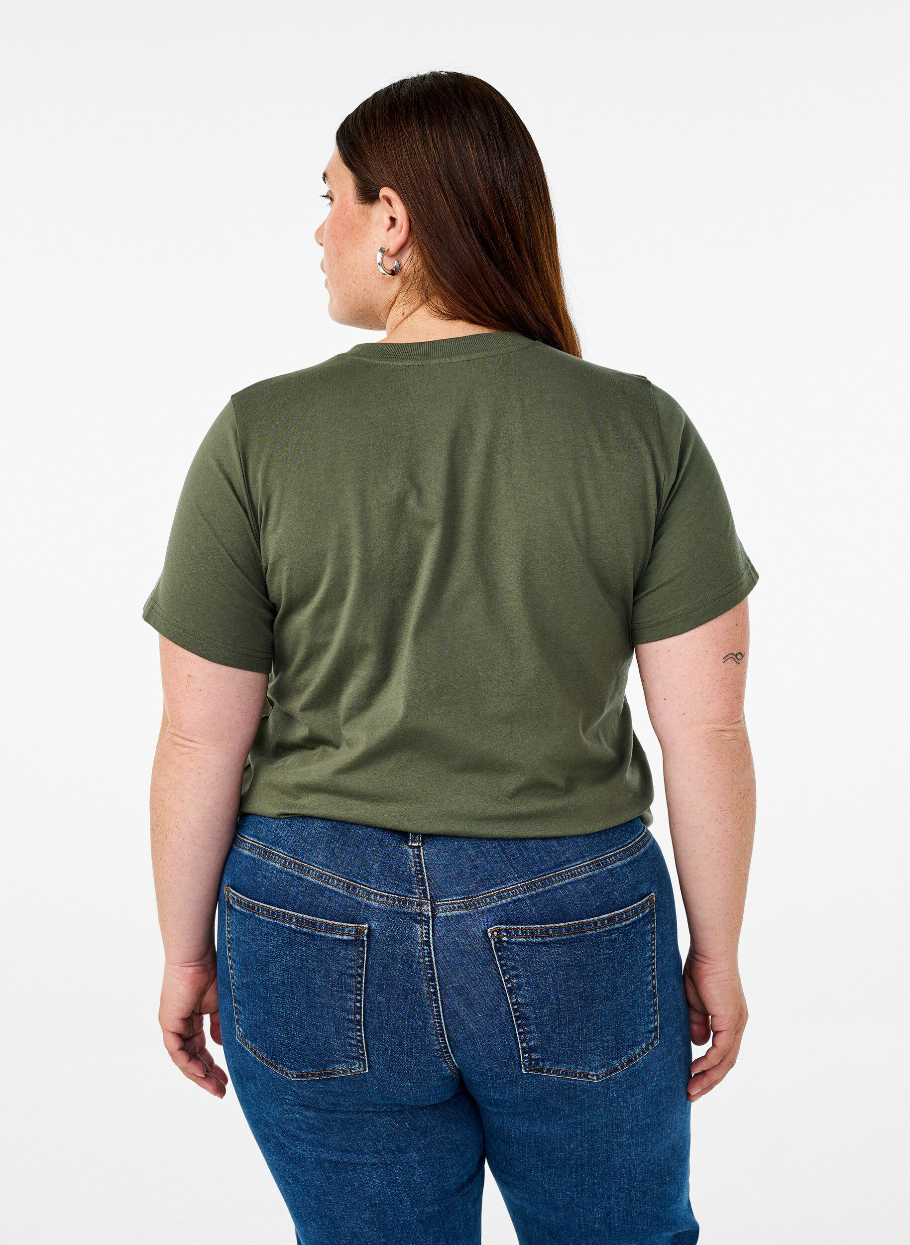 Bomulds t-shirt med broderidetalje