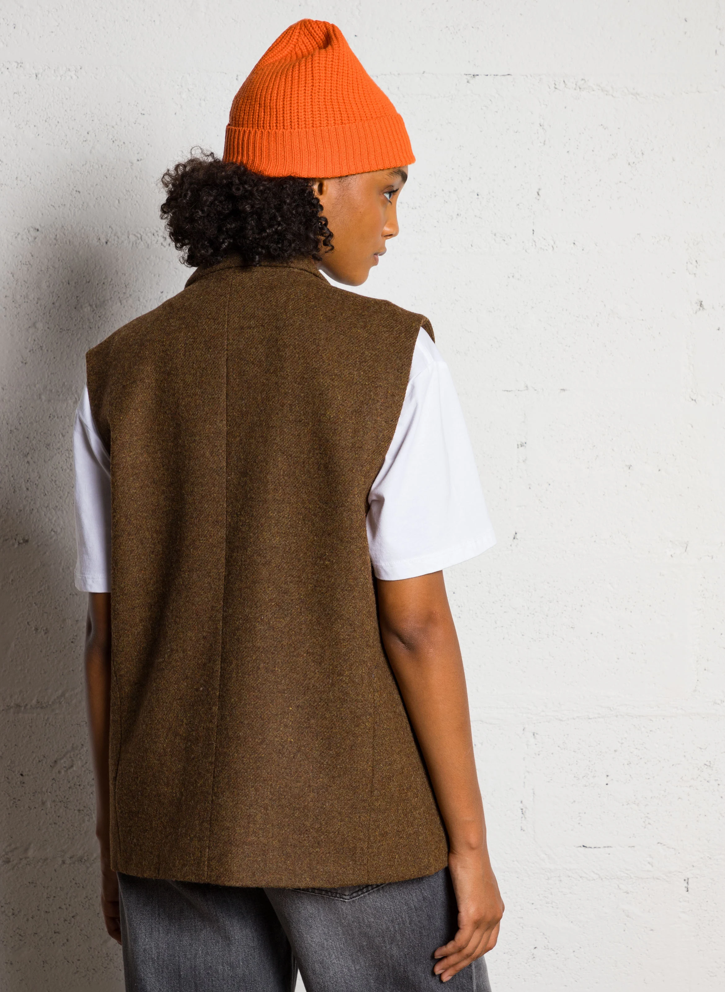 LARA - Veste de tailleur sans manches en laine mélangée | Marron