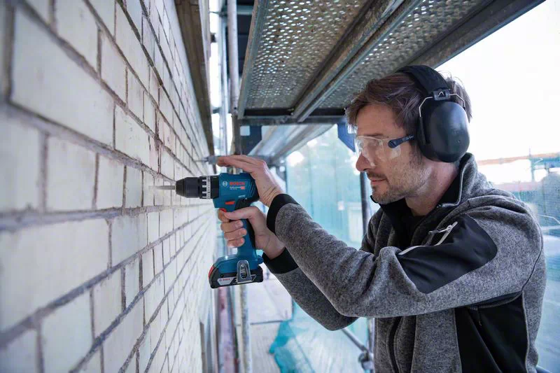 BOSCH COMBI-KIT 3 OUTILS 18V : GSB 18V-45 + GDX 18V-200 + GWS 18V-7 + 2 BATTERIES 5,0 AH + GAL 18V-40 + SAC M (C) PROFESSIONAL