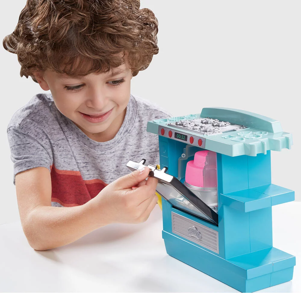 PLAY DOH KITCHEN  GATEAU D'ANNIVERSAIRE