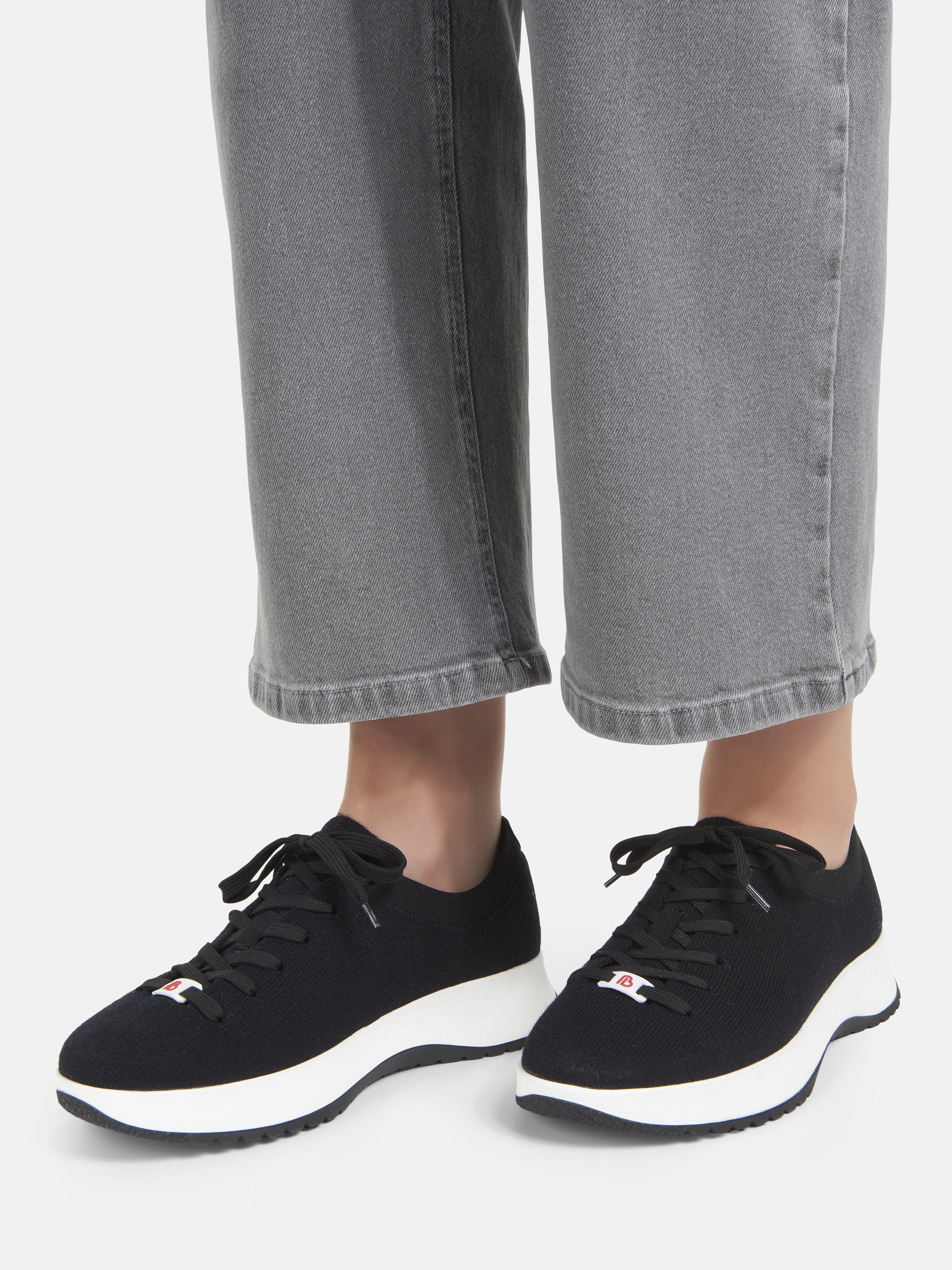Sneaker