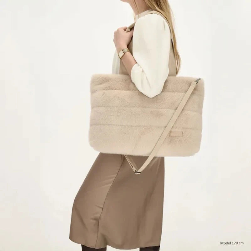 Zebra Trends Emma Laptop Shopper 15,6