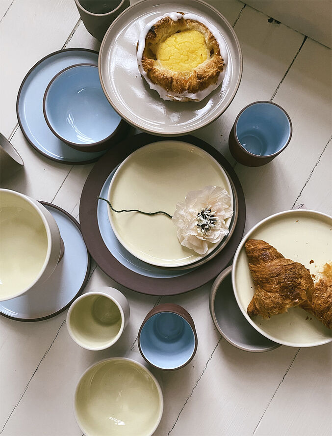 Studio About BOWL, MEDIUM, 2 PCS, CLAY IVORY, GLAZE LIGHT YELLOW, 12565IY 193
