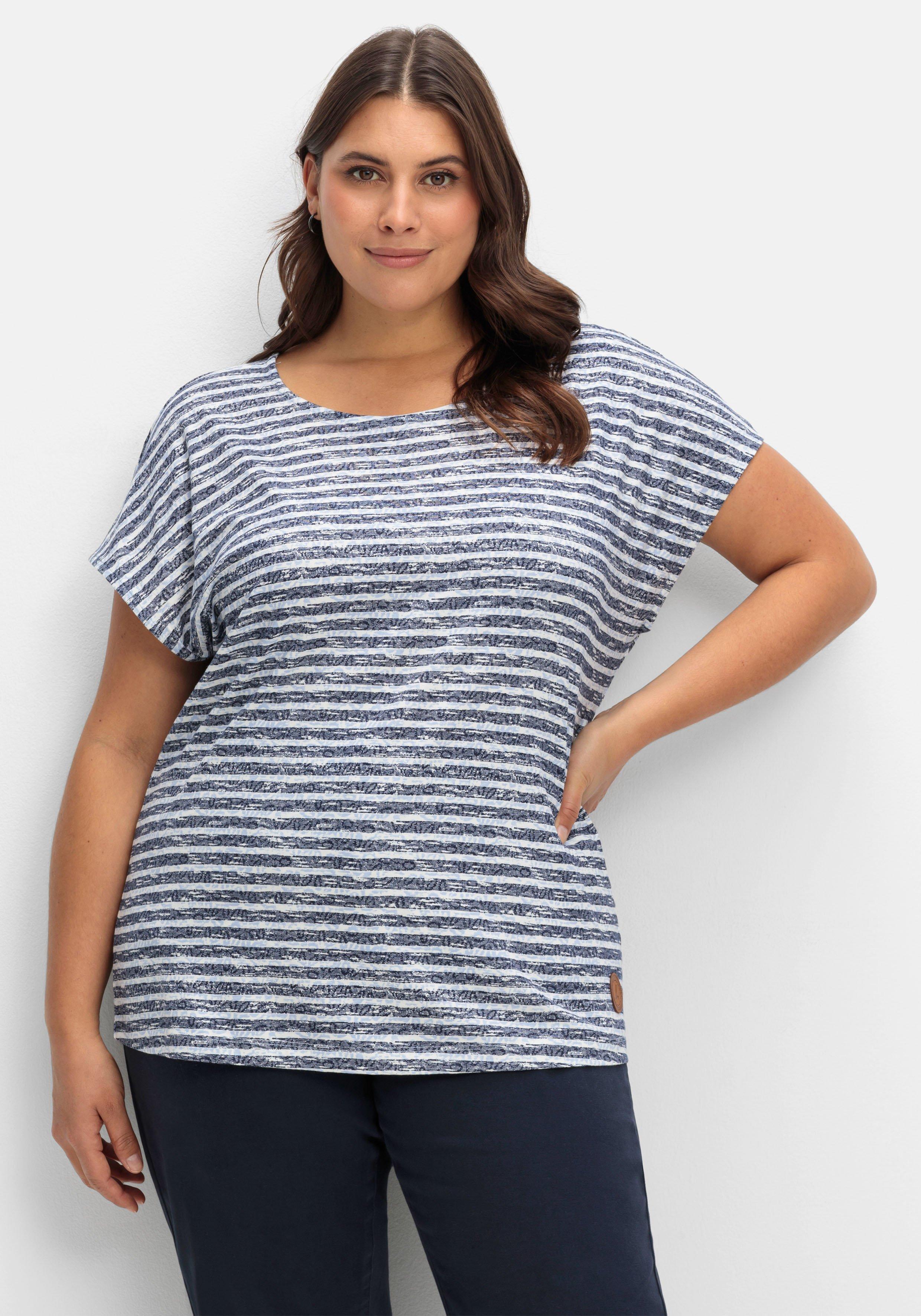 Shirt mit modischen Ringeln