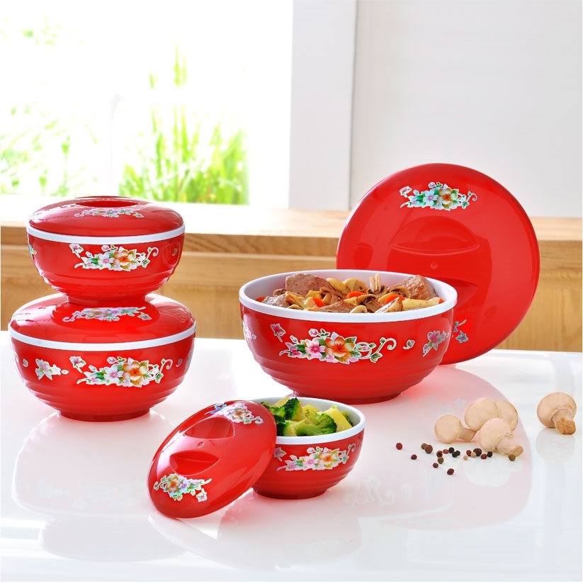 4 plats micro-ondes rouges