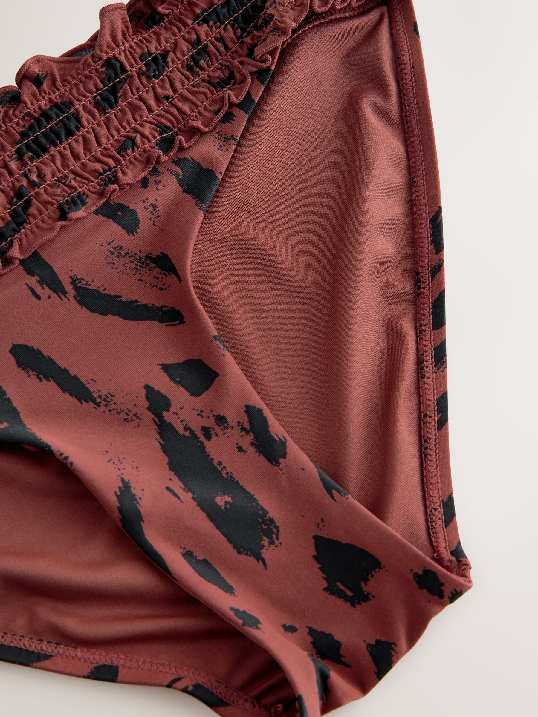 Bruin met dierenprint - Gerimpelde bikinislip met hoge taille