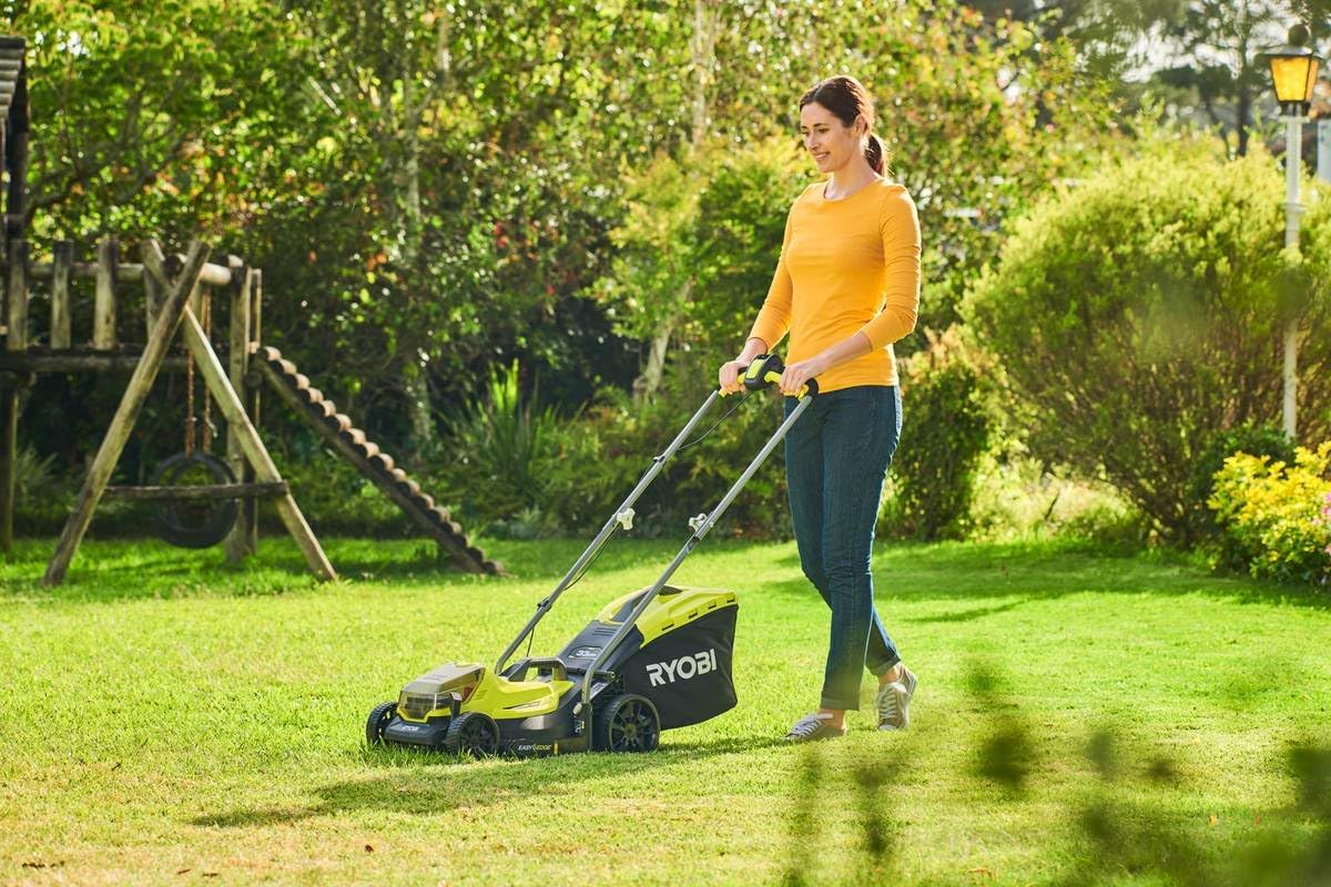 RYOBI Akku-Rasenmäher & Akku-Teleskop-Rasentrimmer 18 V ONE+ Garten Combo-Set | Inkl. 2x4,0 Ah Akkus & Ladegerät | Mäher mit 33 cm Schnittbreite, Schnitthöhenverstellung, 35 L Fangkorb & Mulchfunktion