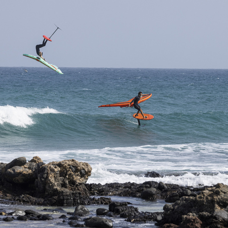 AILE DE WINGSURF F-ONE STRIKE V3 ONYX/MINT 2023
