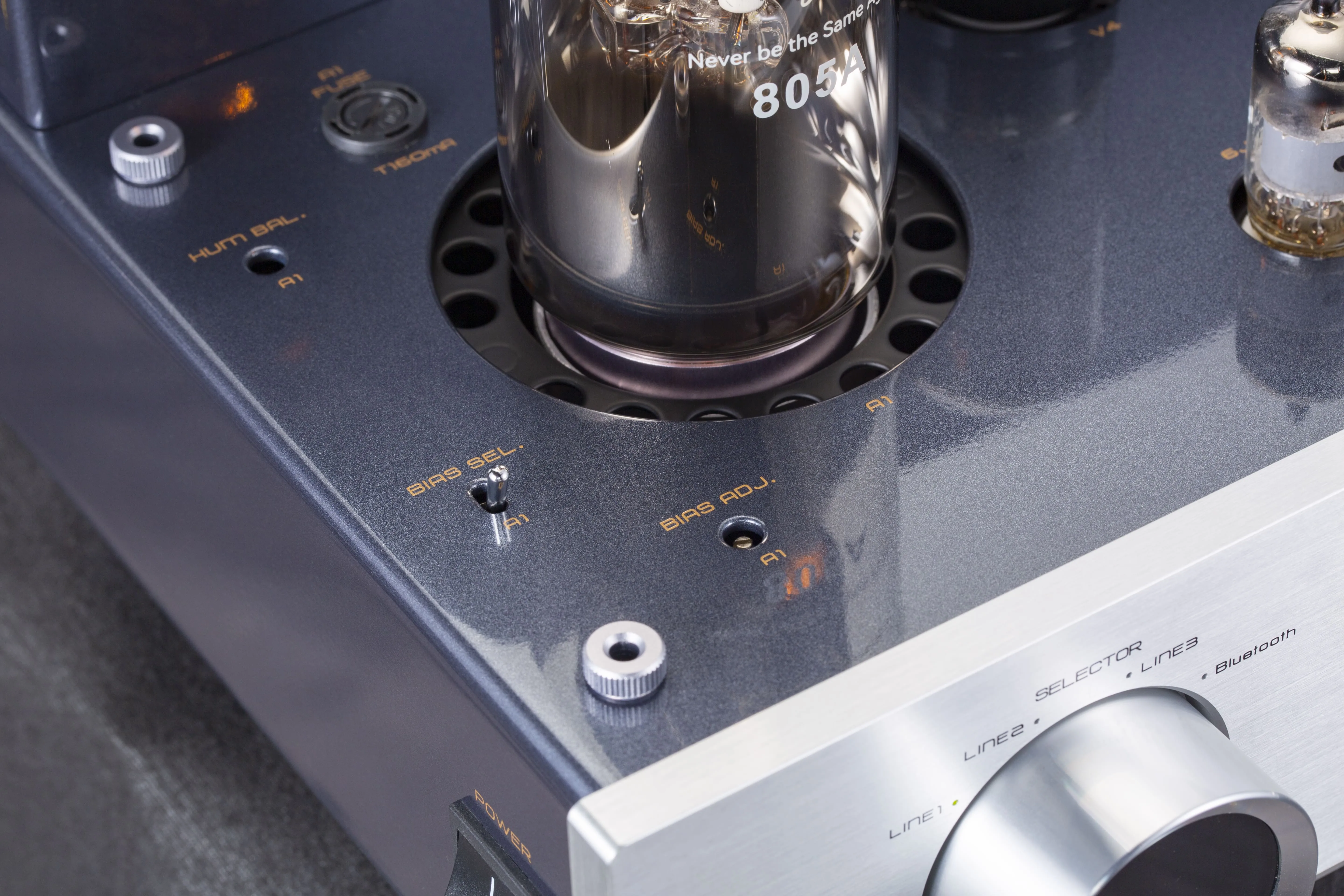 Cayin Jazz 100 Silver Amplis hi-fi stéréo