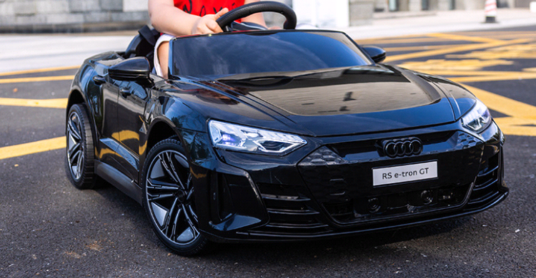 Azeno - Elbil - Audi E-Tron - Sort