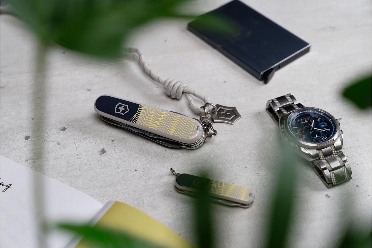 Victorinox Companion New York Style 1.3909.E223 Zwitsers zakmes
