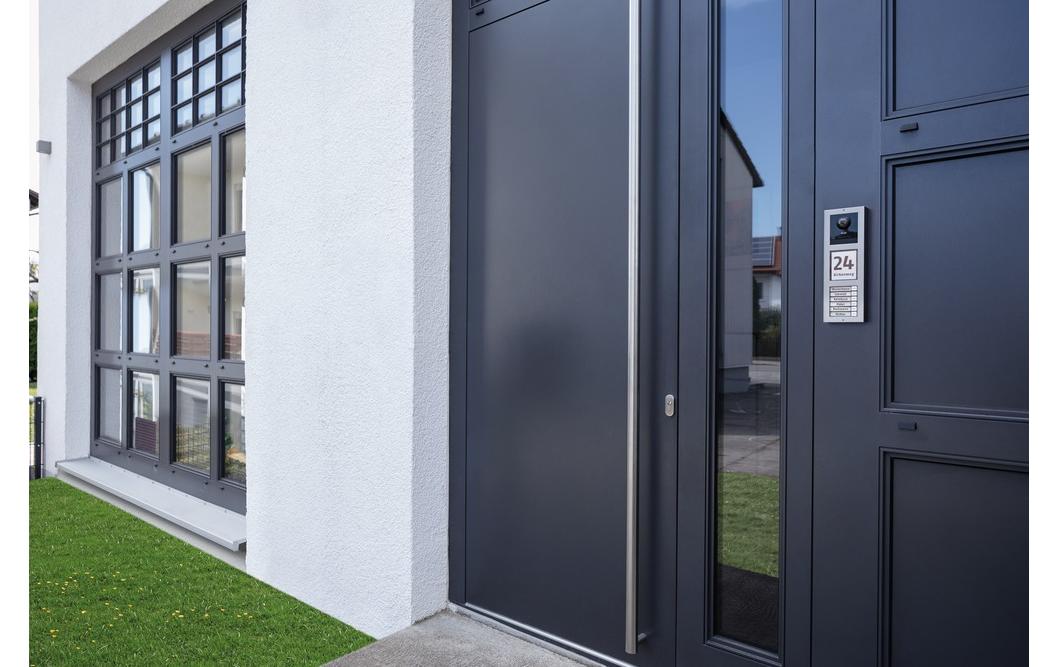 Infopanel TVHS20040<br>Willkommen zuhause – mit ModuVisc