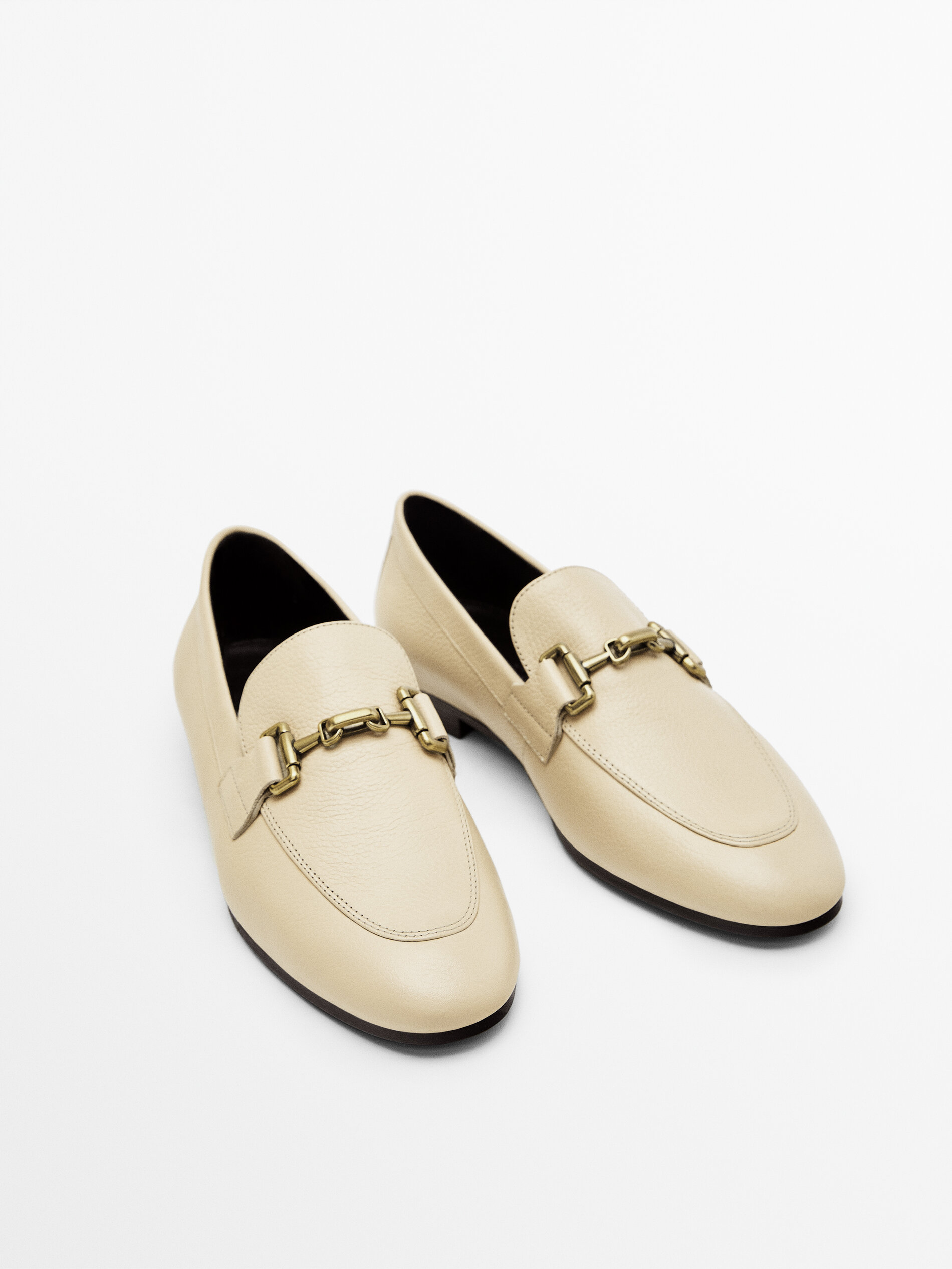Mocassim de couro com fivela de metal - RAW
