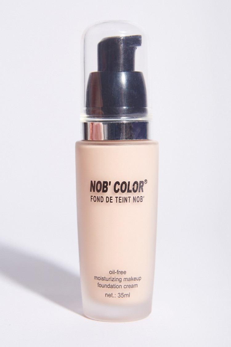 Fond de teint beige naturel