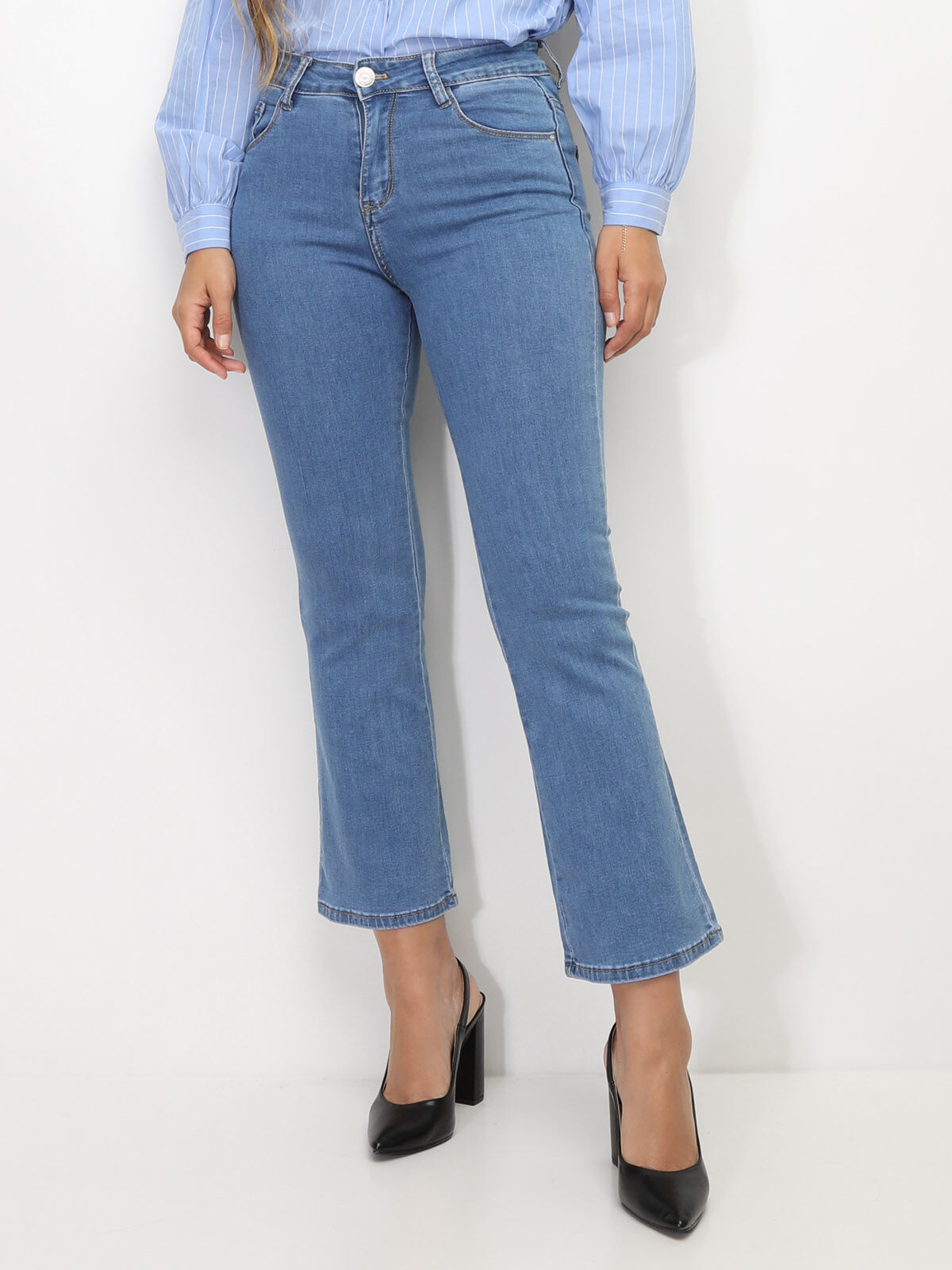 Jeans court évasé- Bleu